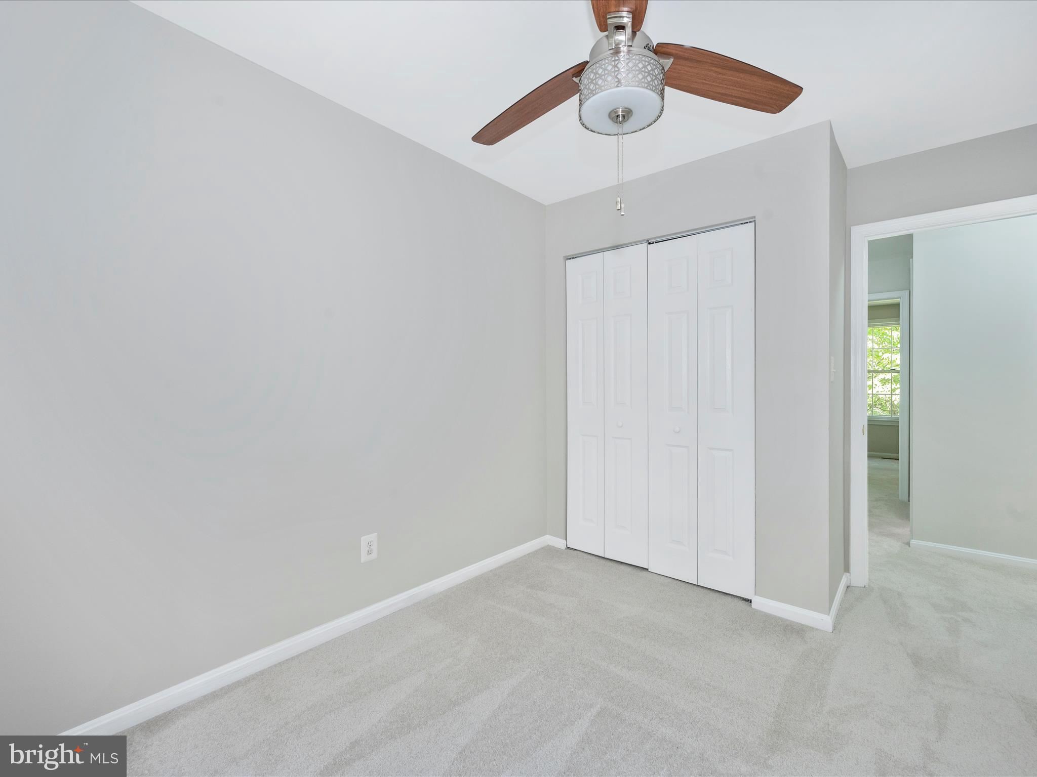 SHADOW OAK - Residential