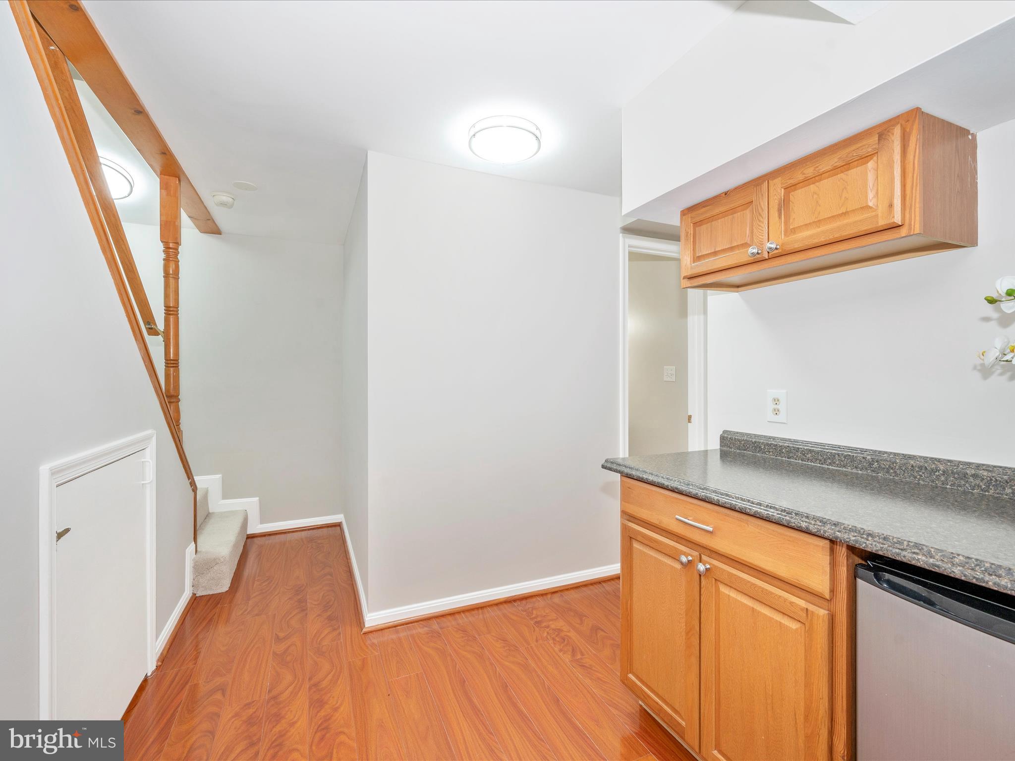 SHADOW OAK - Residential