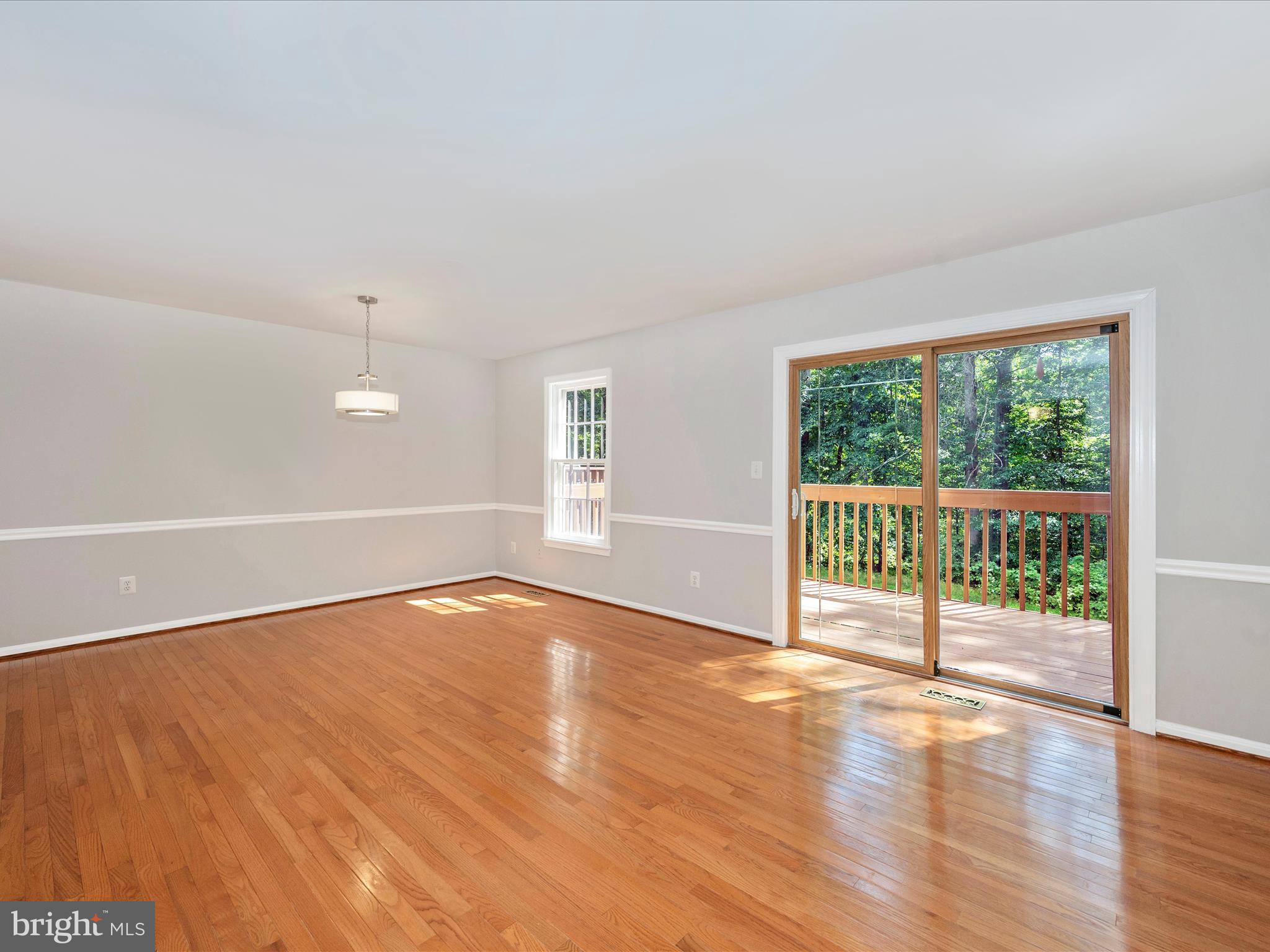 SHADOW OAK - Residential