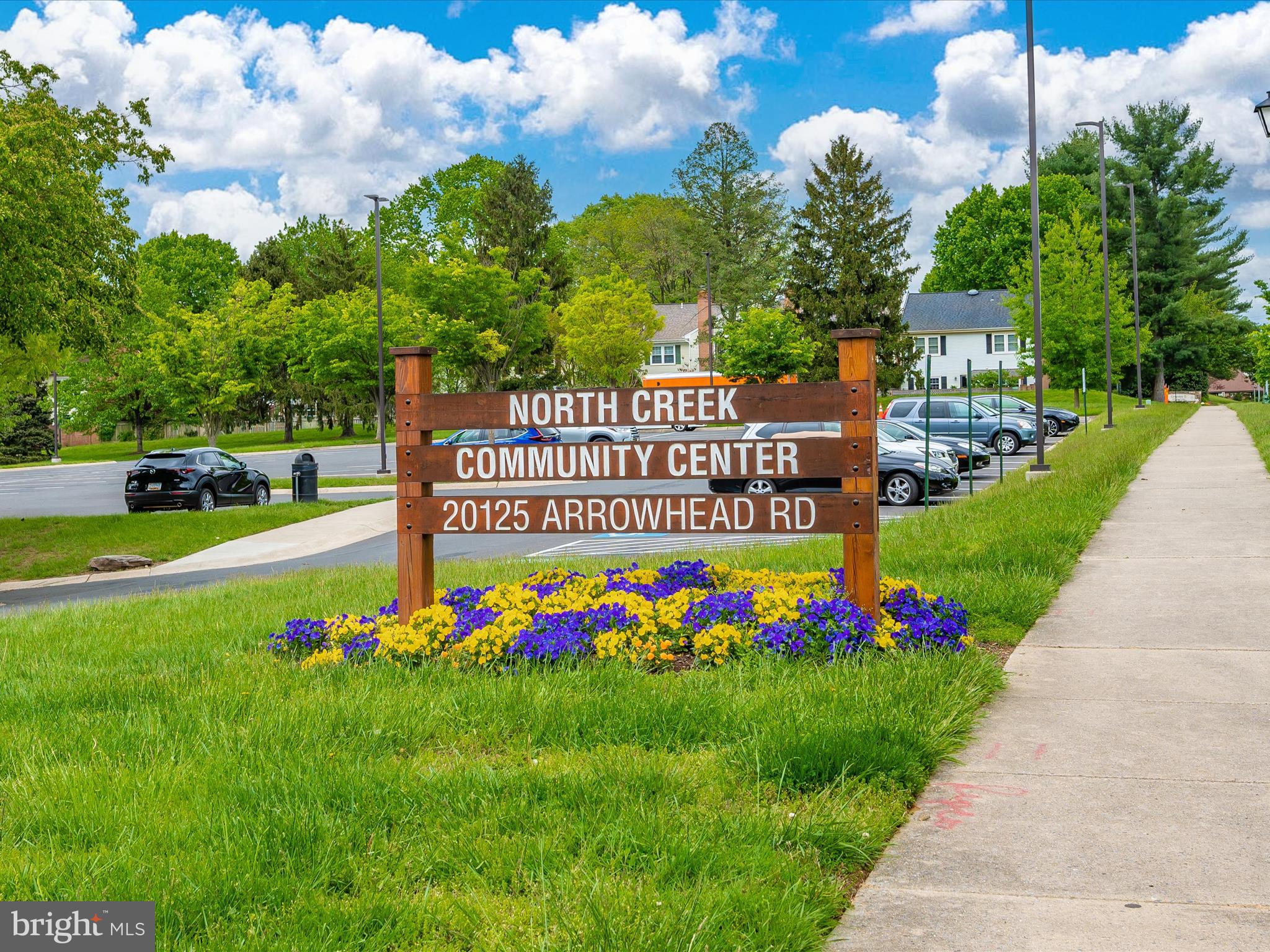 SHADOW OAK - Residential