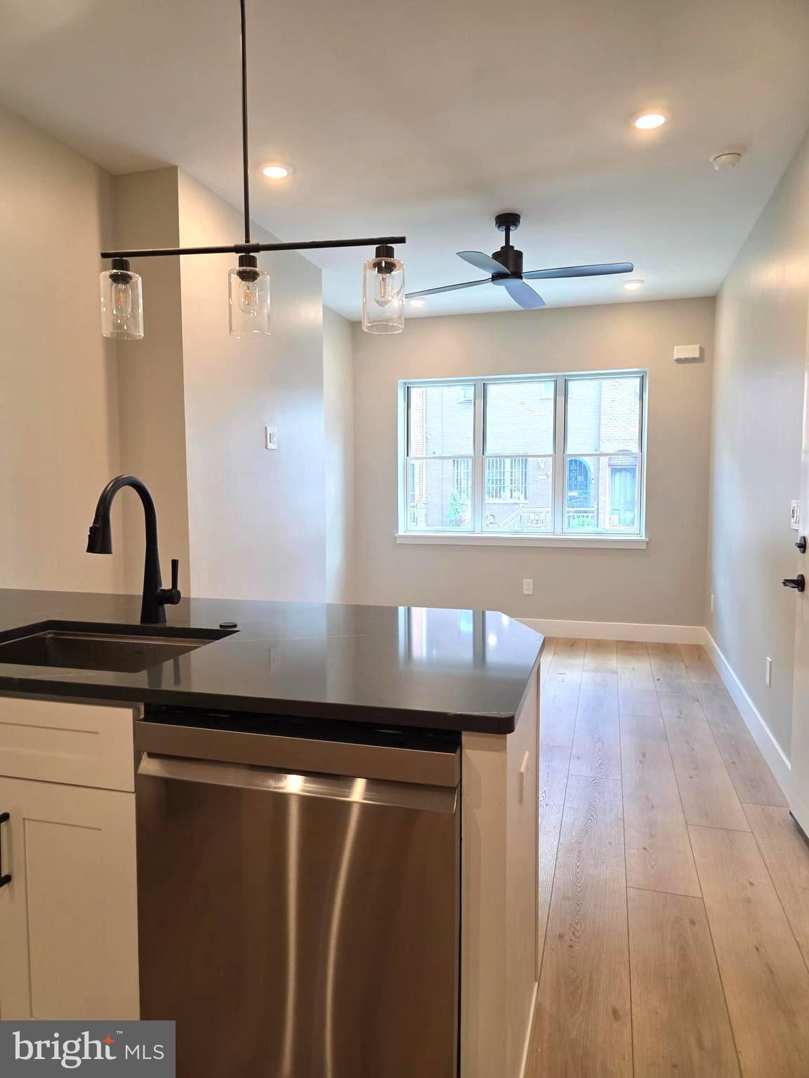 1324 S 9TH STREET 1F