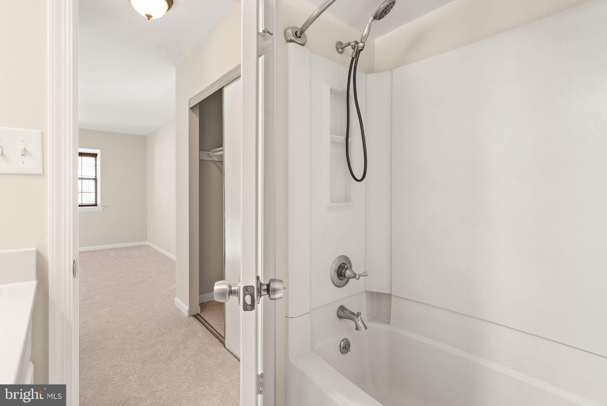 BURKE COVE - Residential