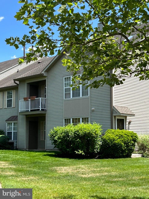 Condo For Sale - 4203-A Burry Port Way<br/> MOUNT LAUREL, NJ 08054