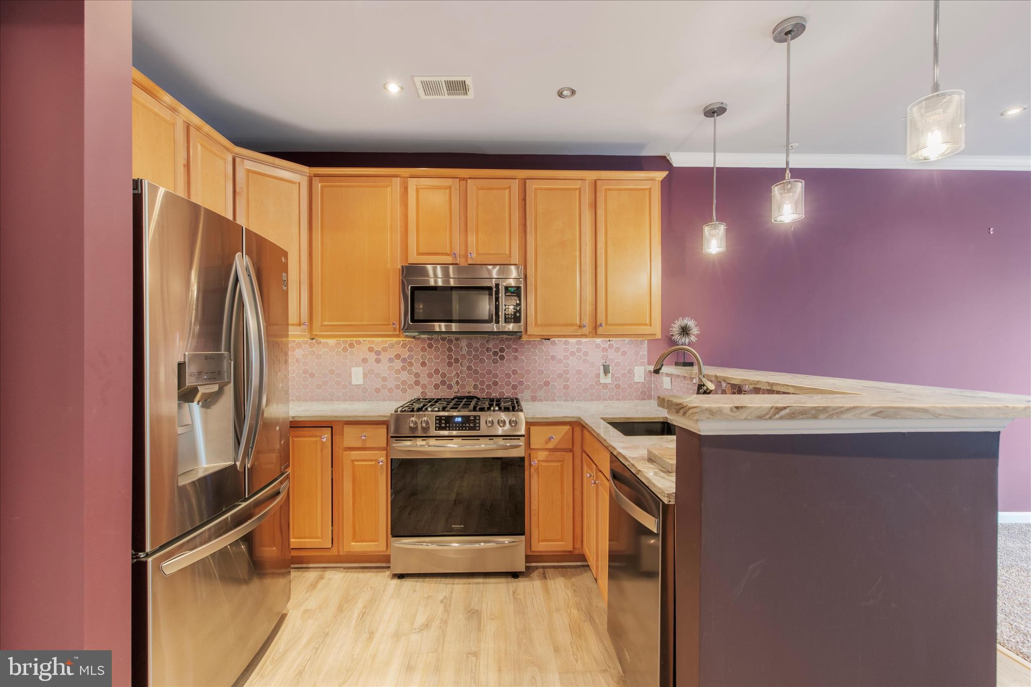 15612 EVERGLADE LANE 404