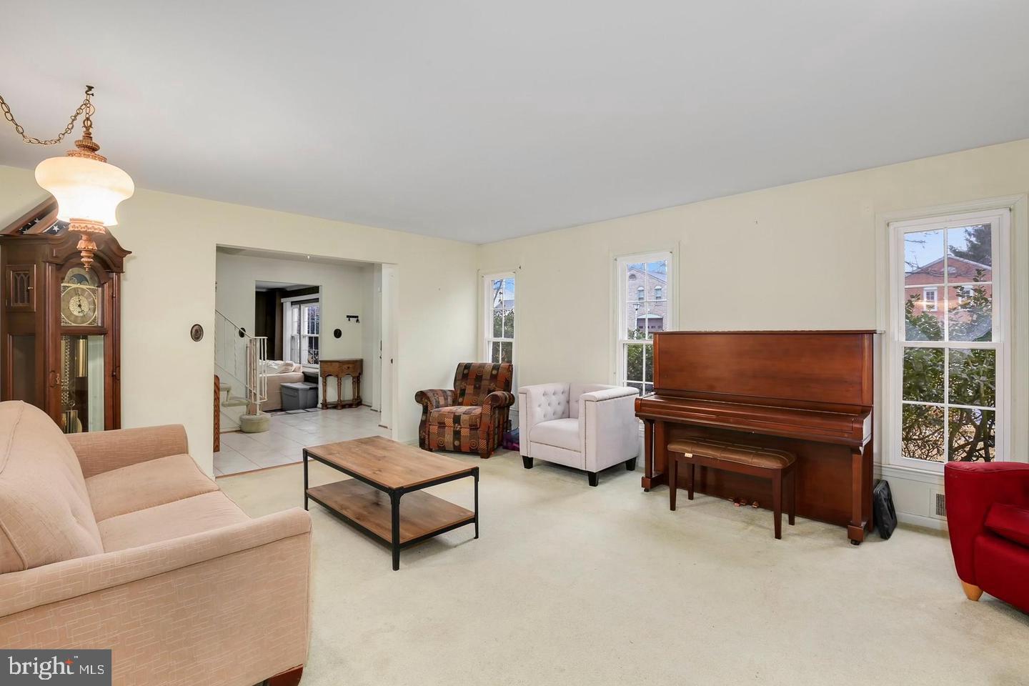 GLENFIELD MANOR - Residential