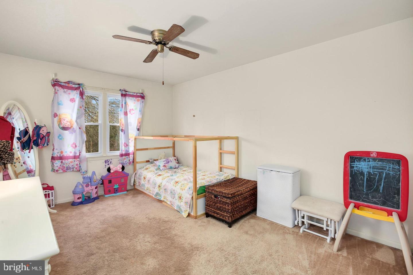 GLENFIELD MANOR - Residential