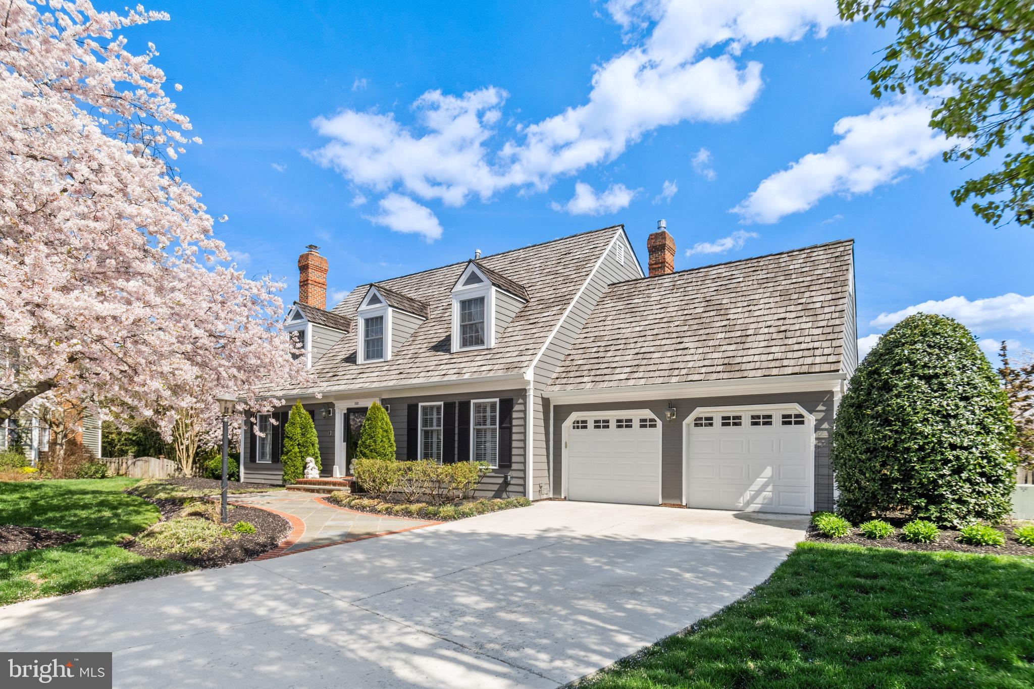 CHAIN BRIDGE SQUARE - Residential
