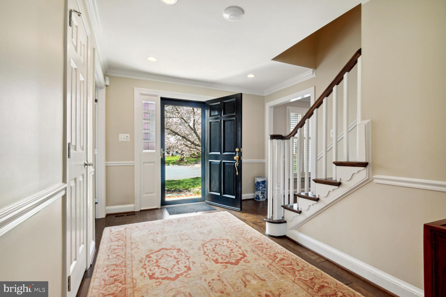 CHAIN BRIDGE SQUARE - Residential