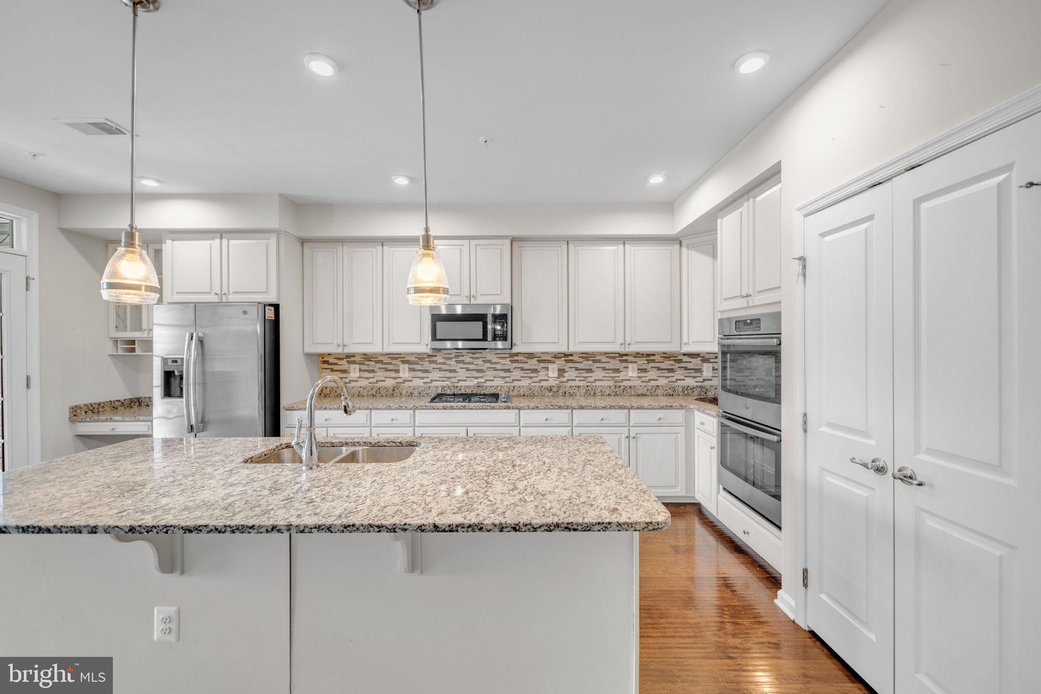 BRIARWOOD - Residential