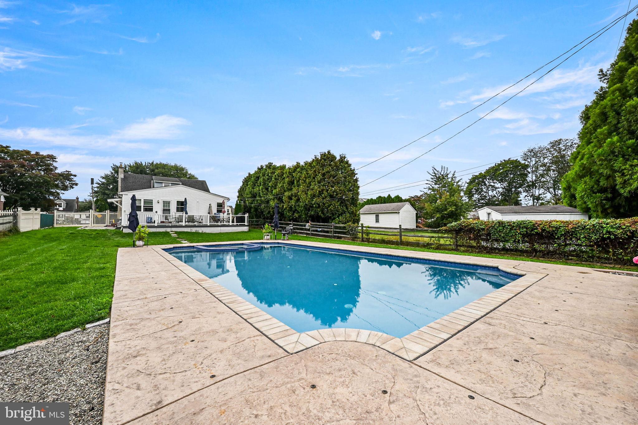 SPRINGFIELD - Residential