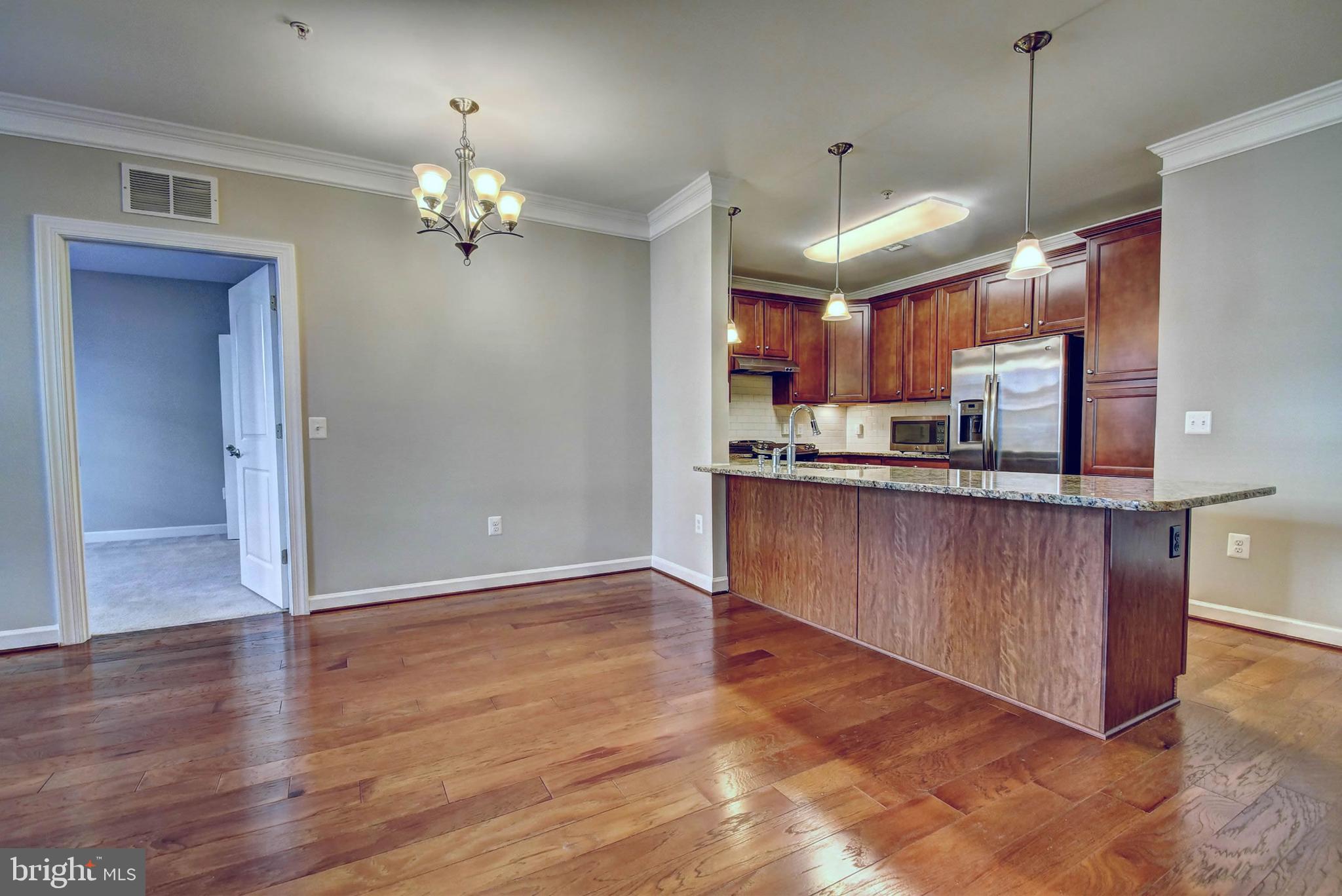 DISCOVERY SQUARE - Residential Lease