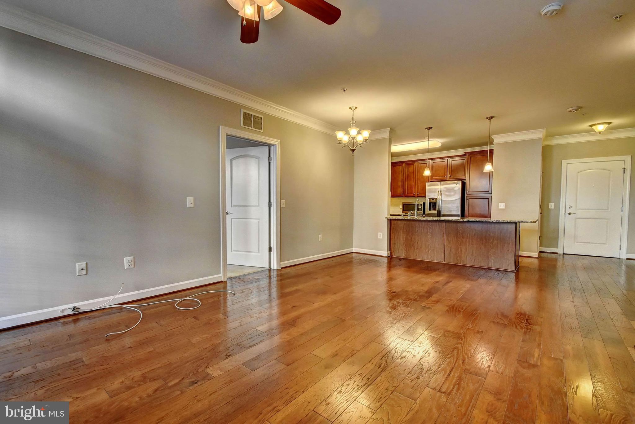 DISCOVERY SQUARE - Residential Lease