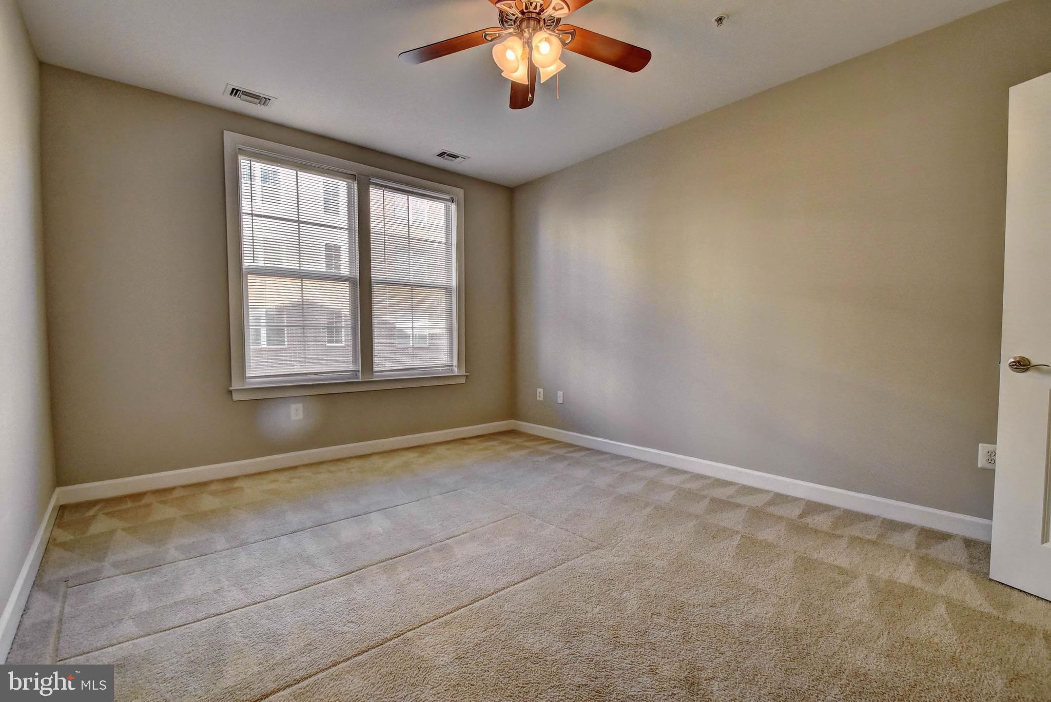 DISCOVERY SQUARE - Residential Lease