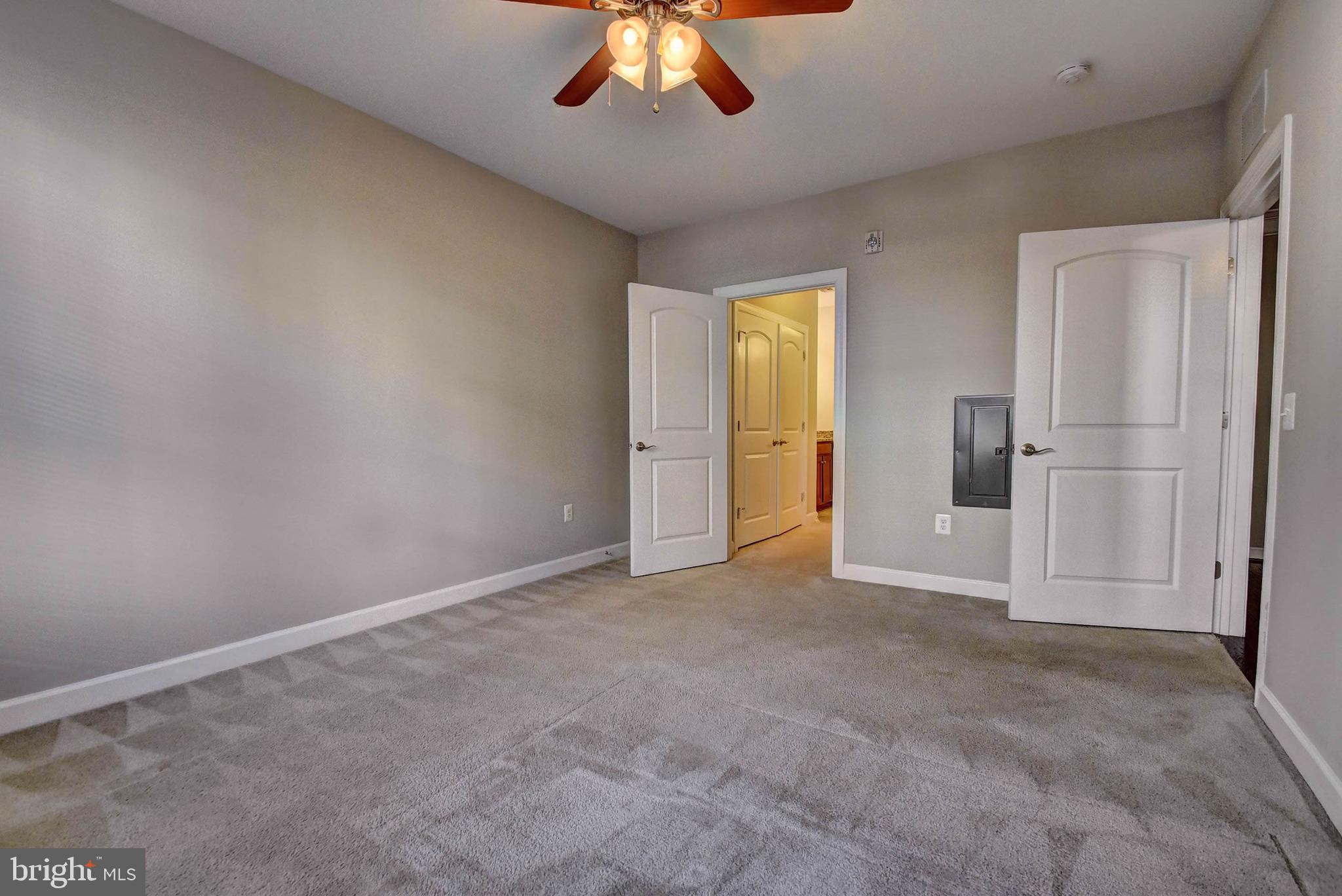 DISCOVERY SQUARE - Residential Lease