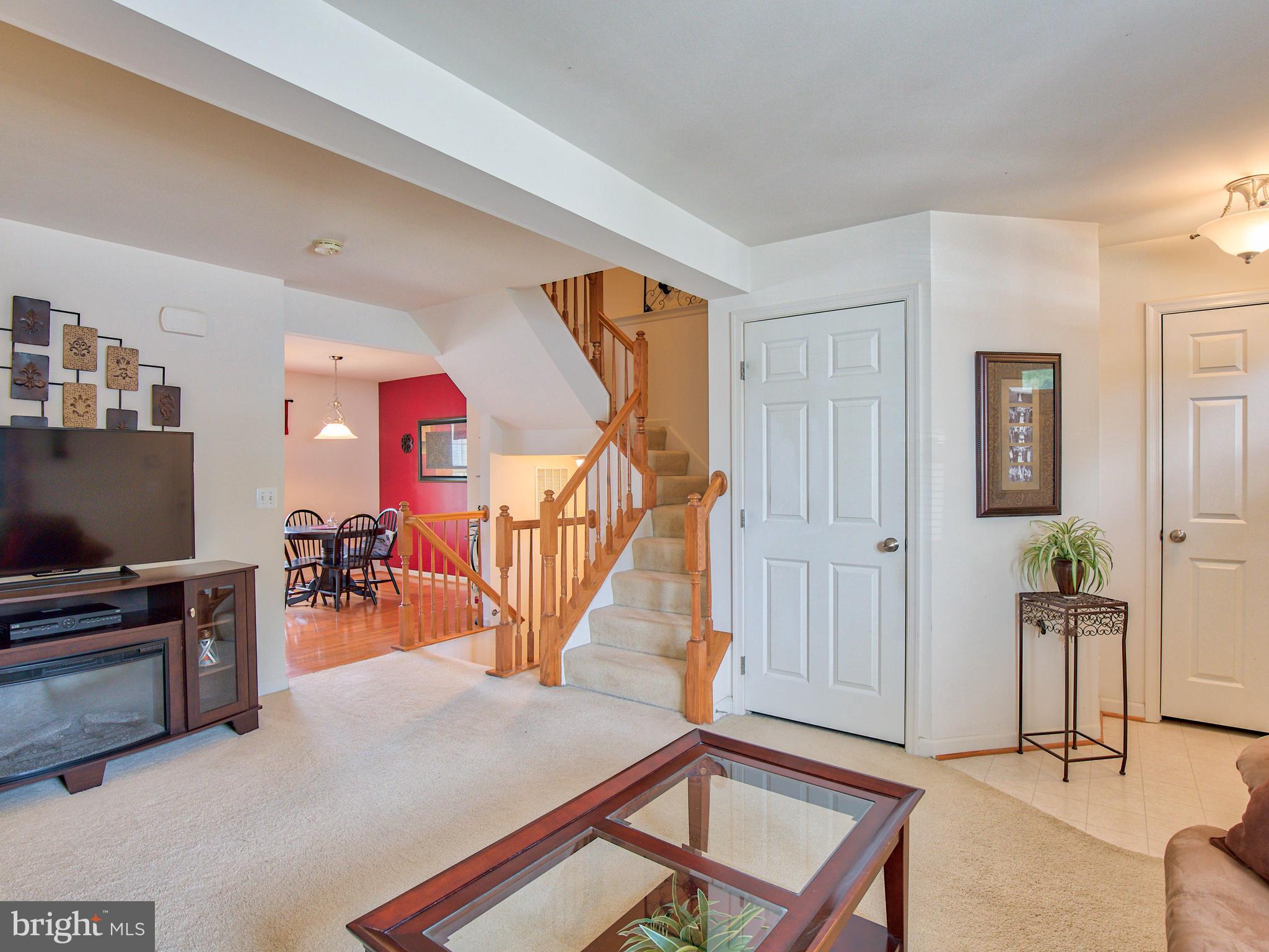 LAKELAND PLACE - Residential