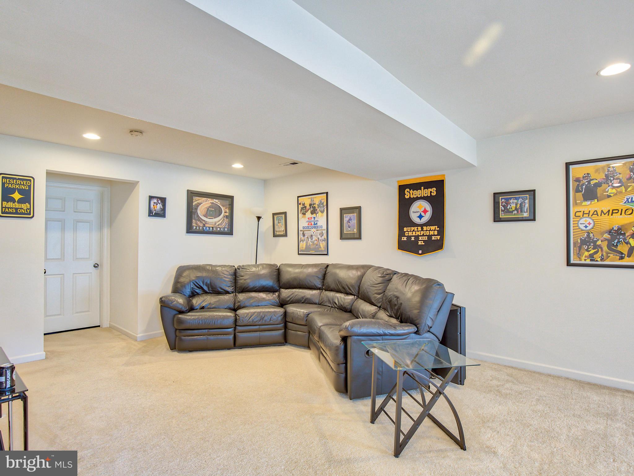 LAKELAND PLACE - Residential