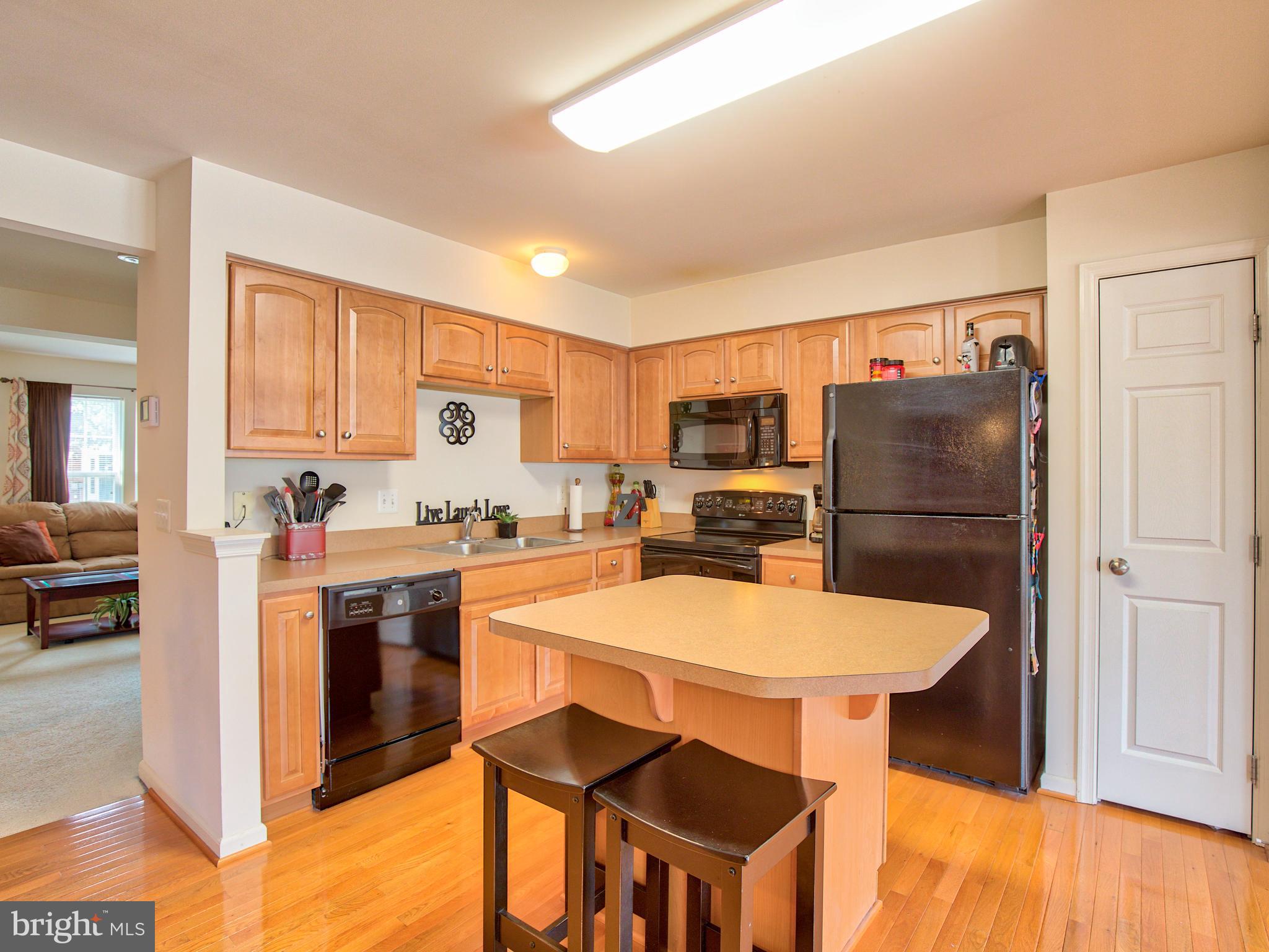 LAKELAND PLACE - Residential