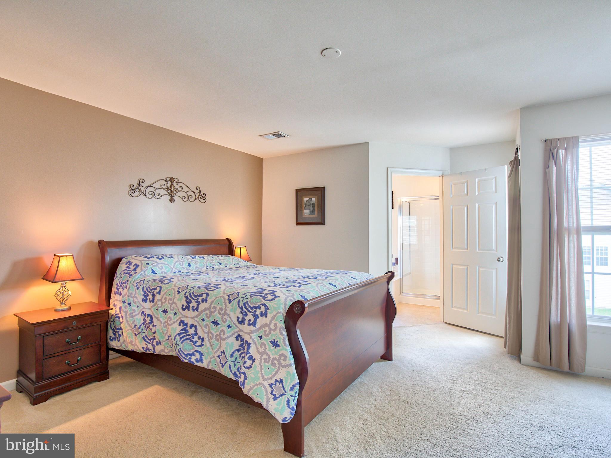 LAKELAND PLACE - Residential