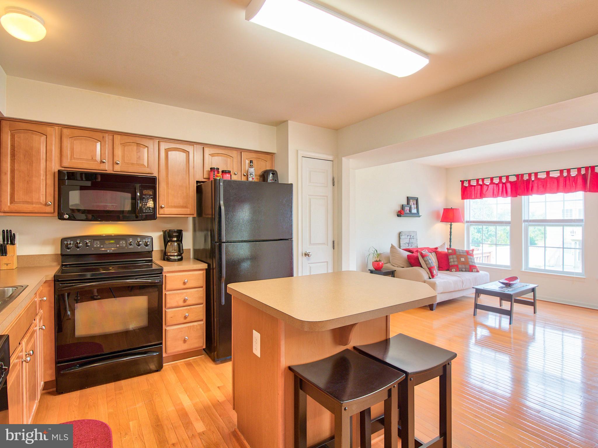 LAKELAND PLACE - Residential