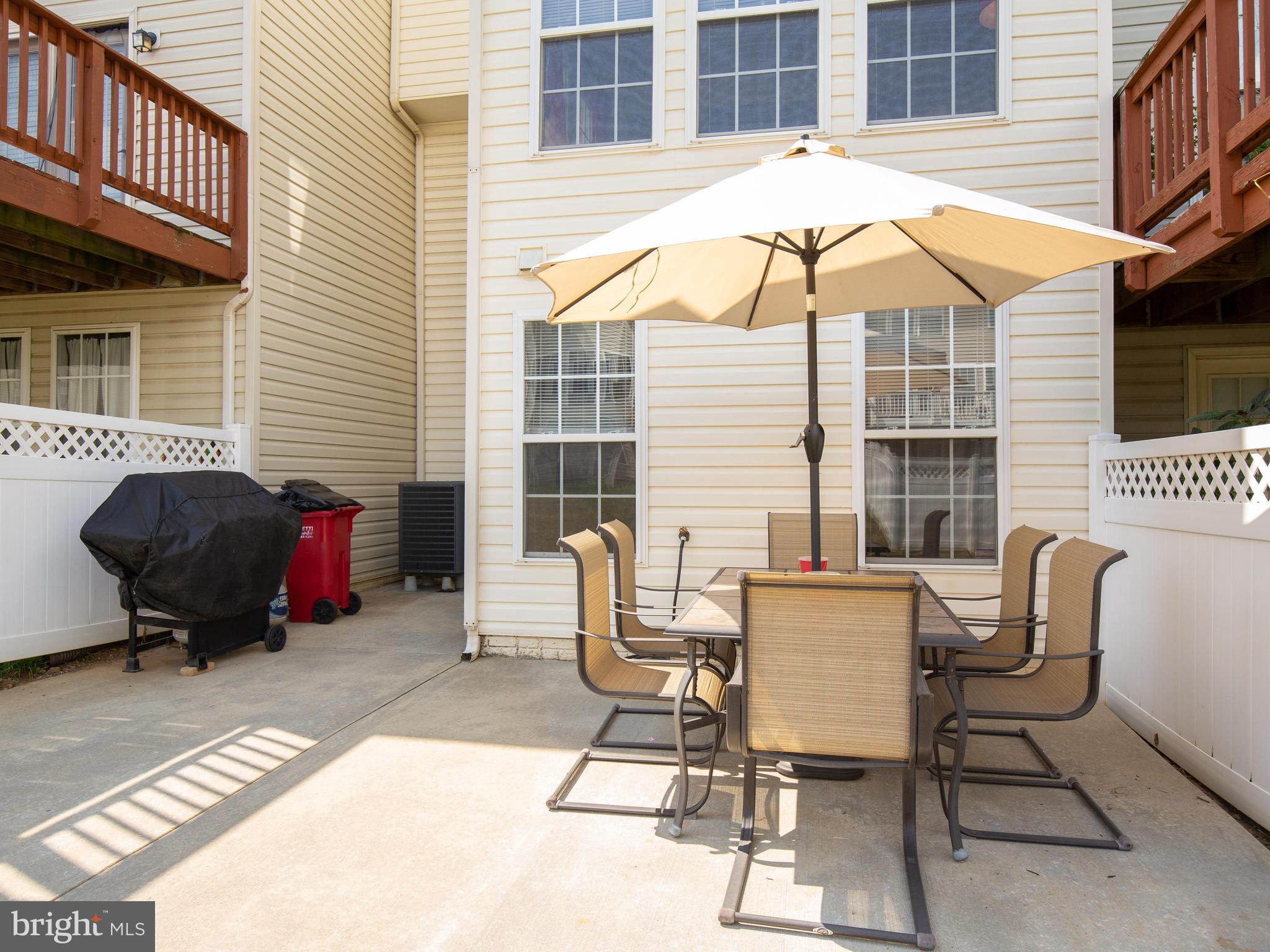 LAKELAND PLACE - Residential