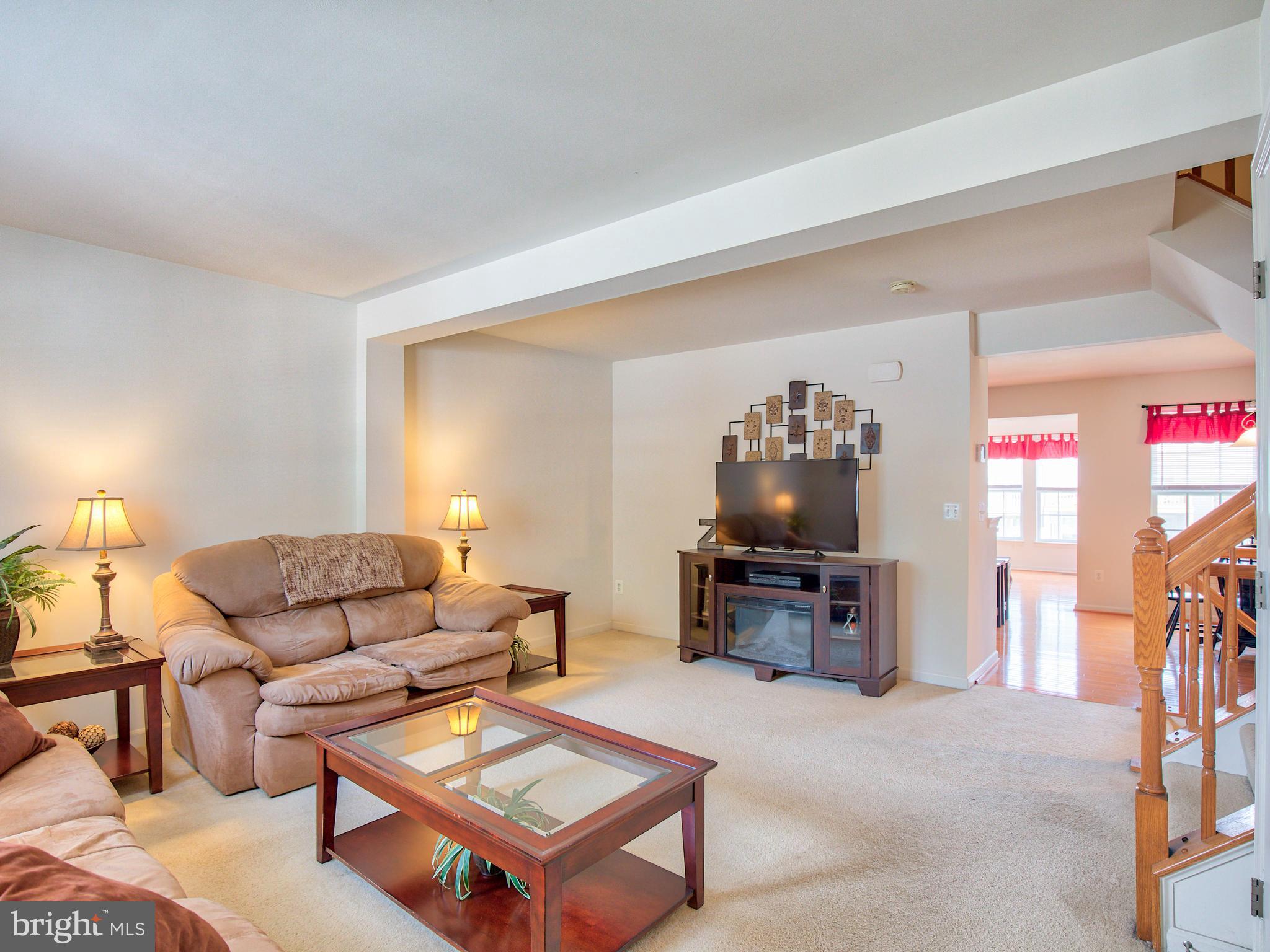 LAKELAND PLACE - Residential