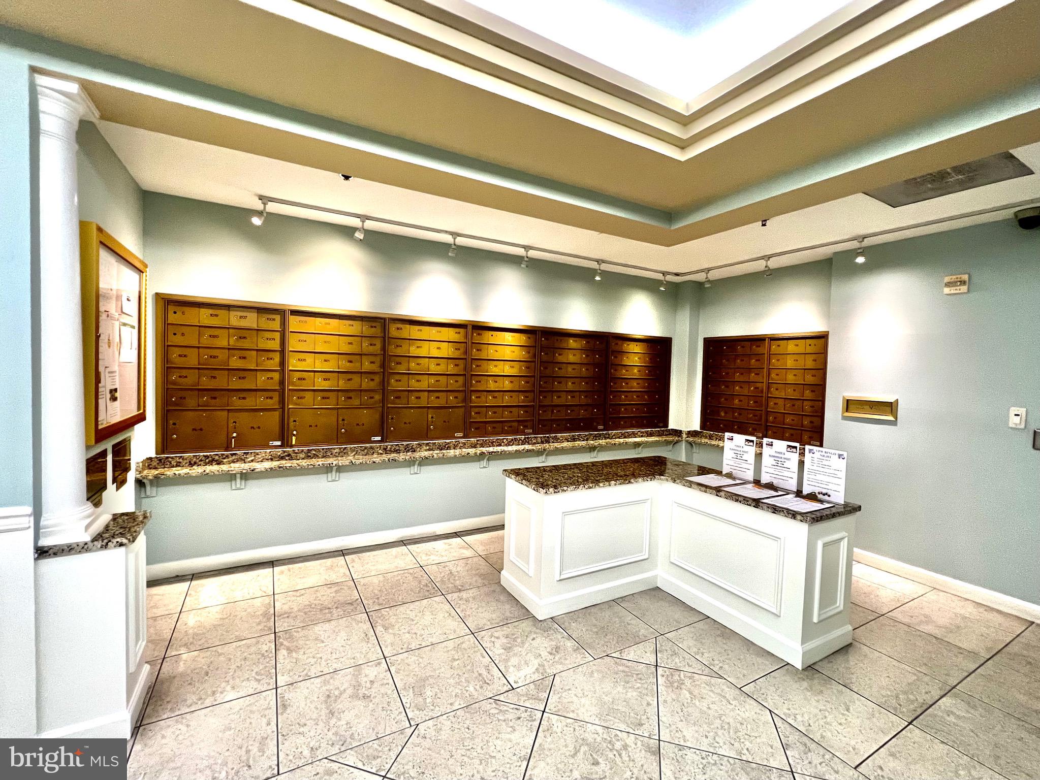 VANTAGE POINT WEST AT LW - Residential