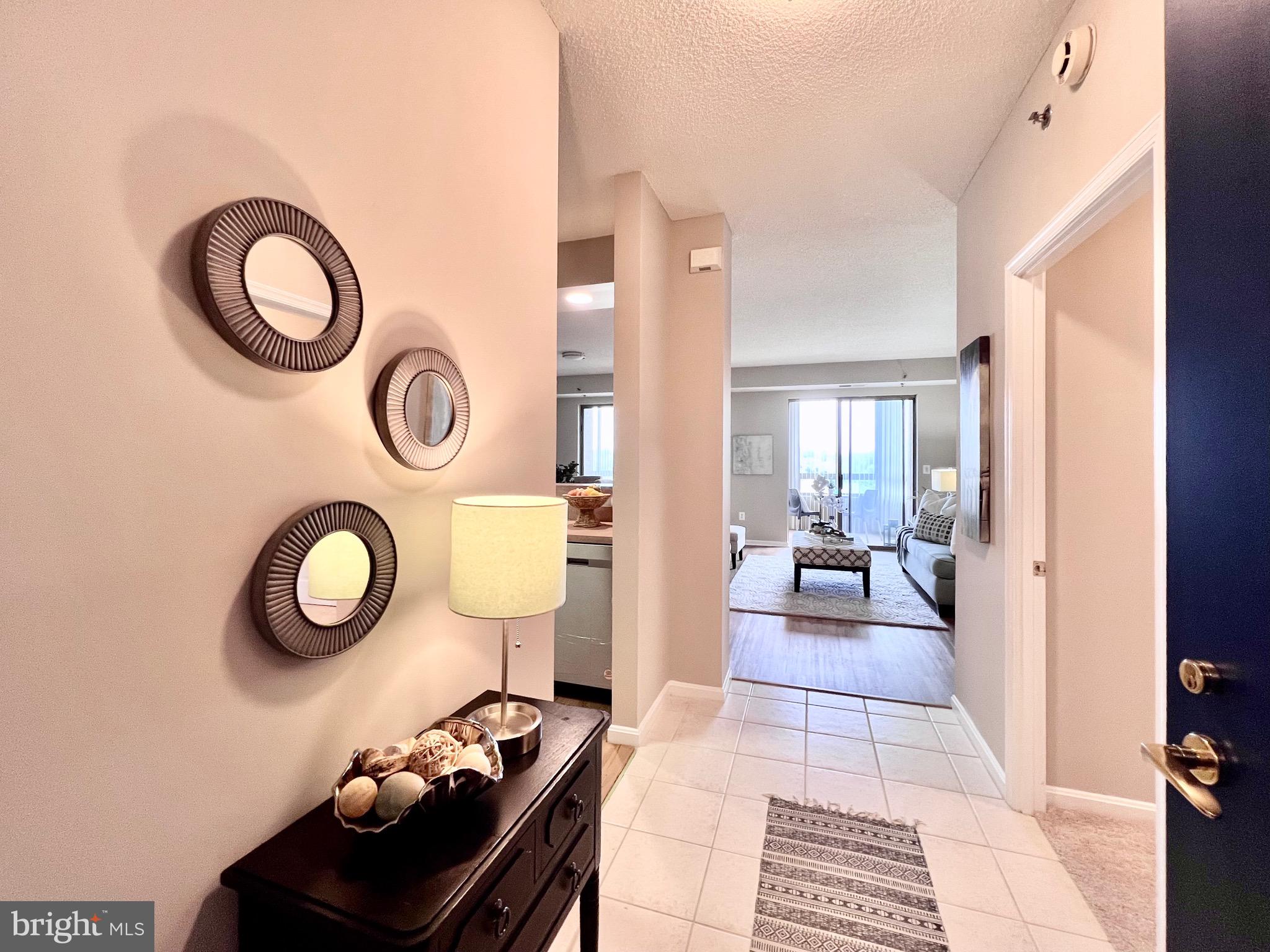 VANTAGE POINT WEST AT LW - Residential