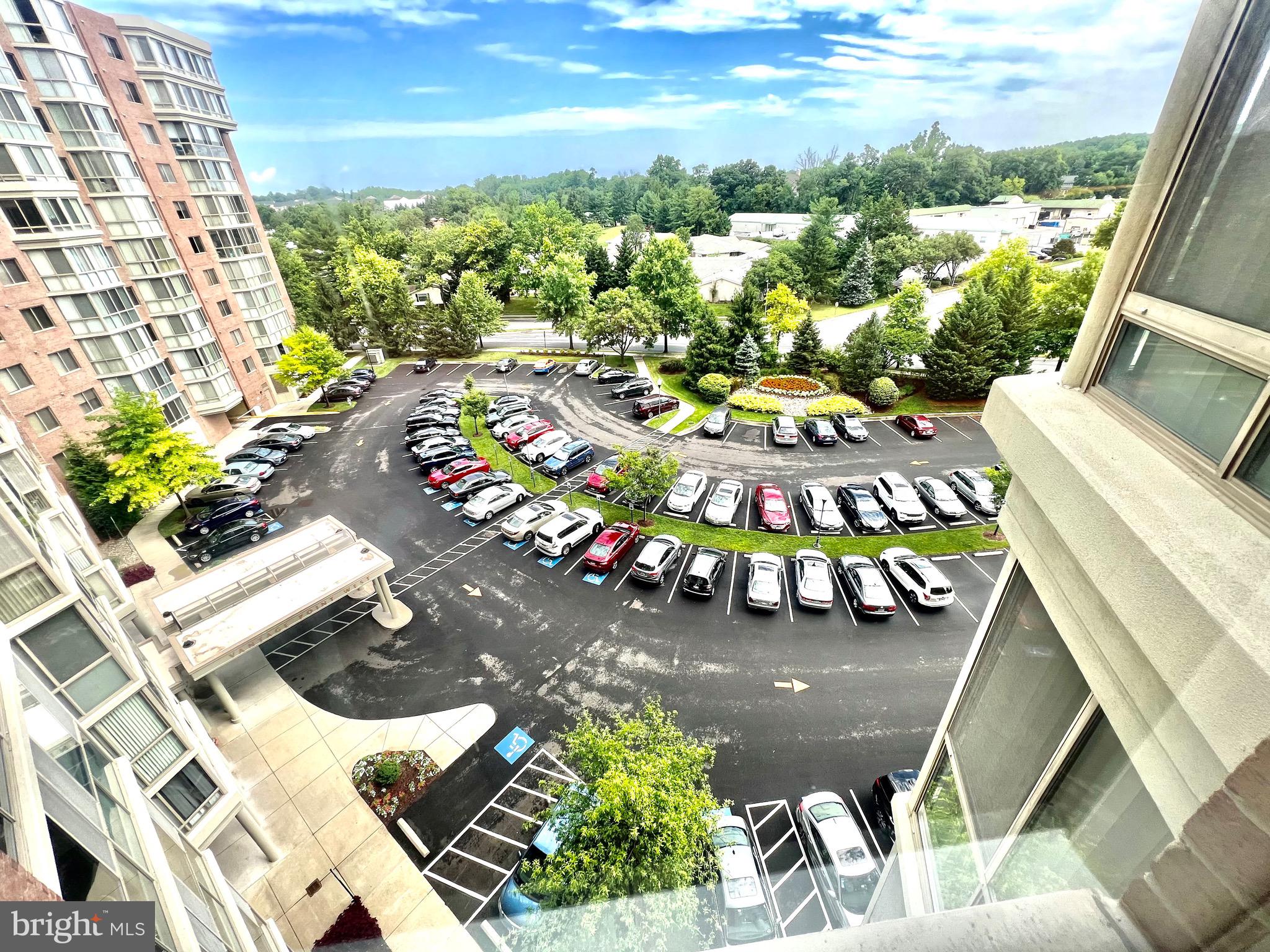 VANTAGE POINT WEST AT LW - Residential