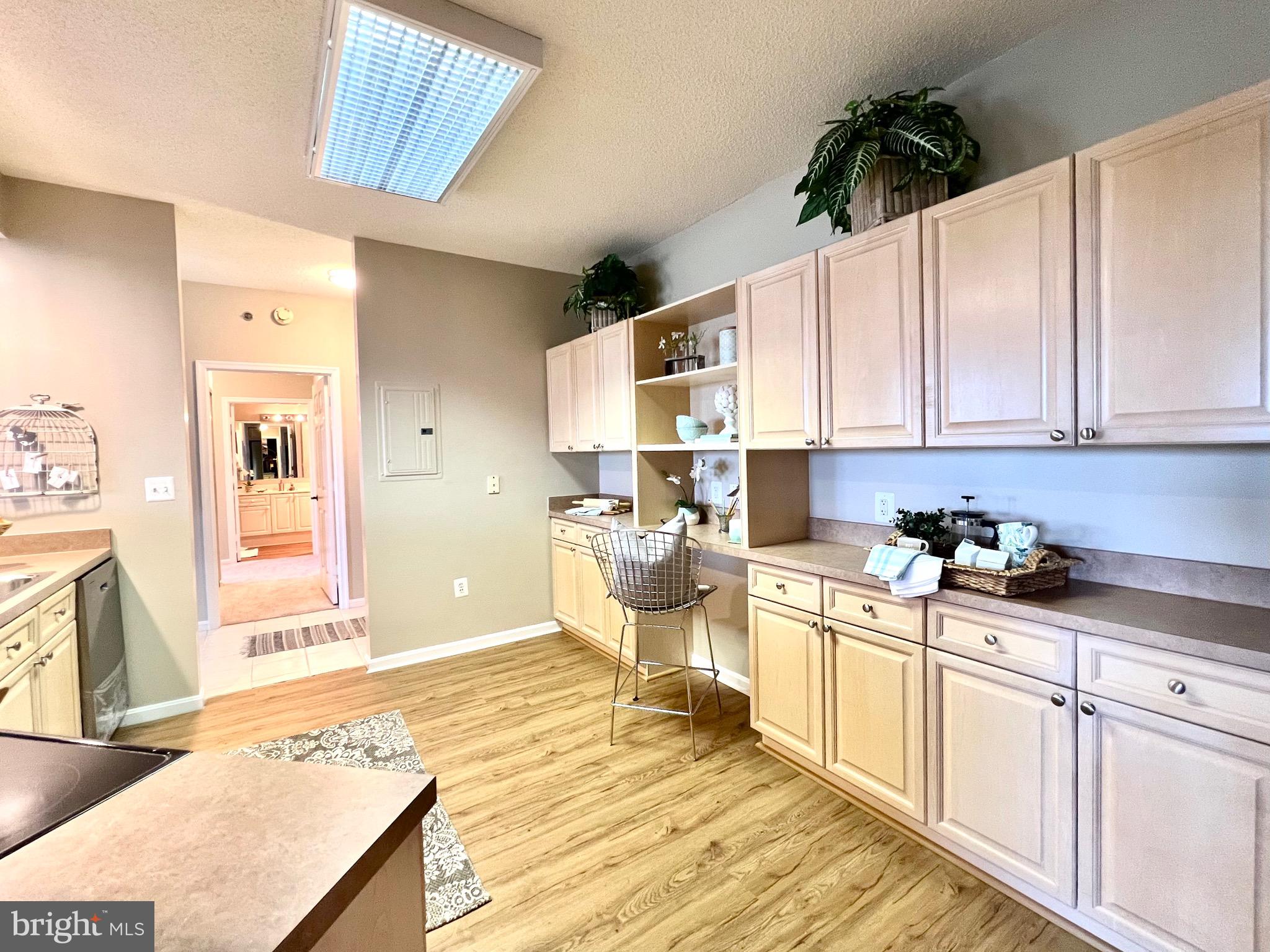 VANTAGE POINT WEST AT LW - Residential