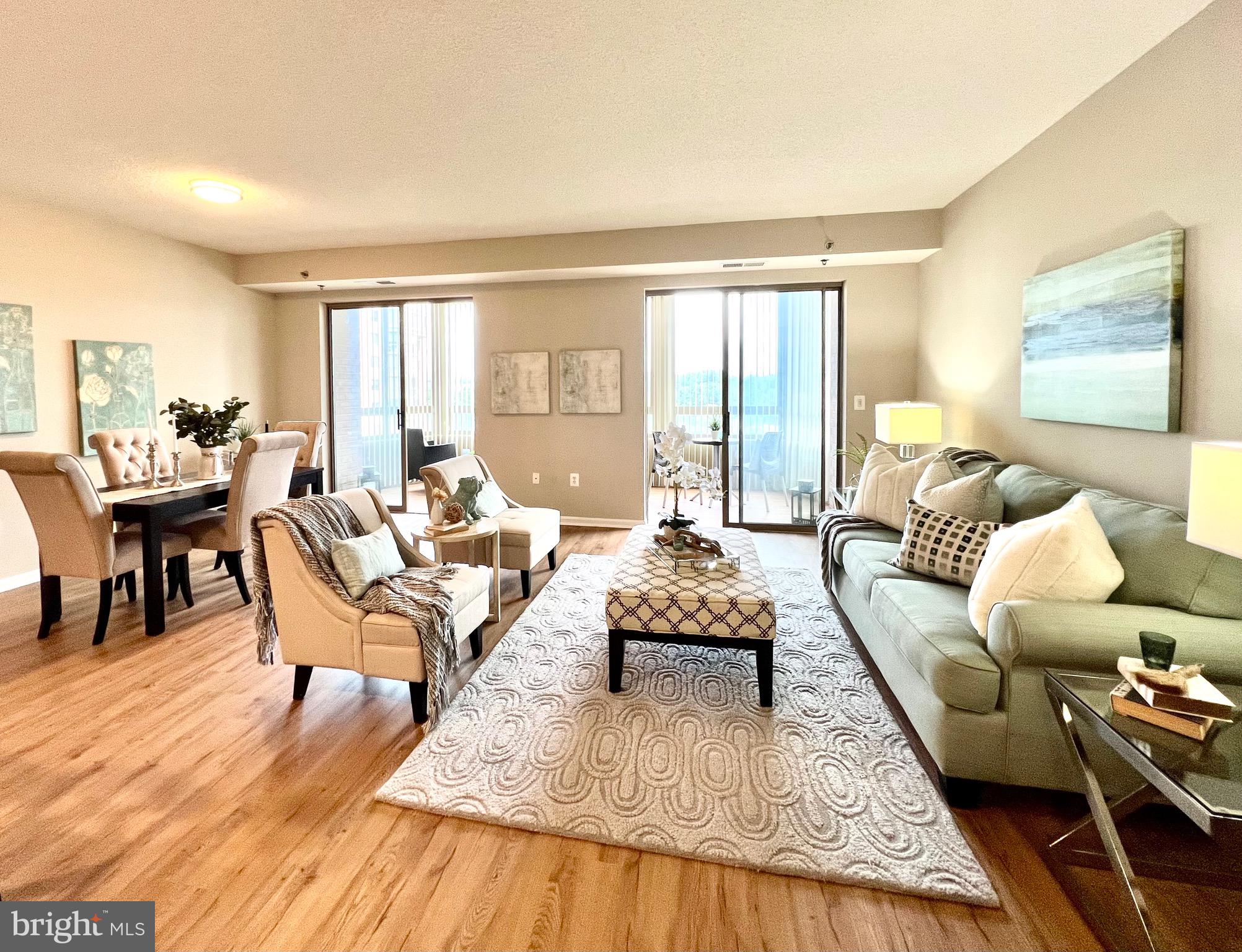 VANTAGE POINT WEST AT LW - Residential