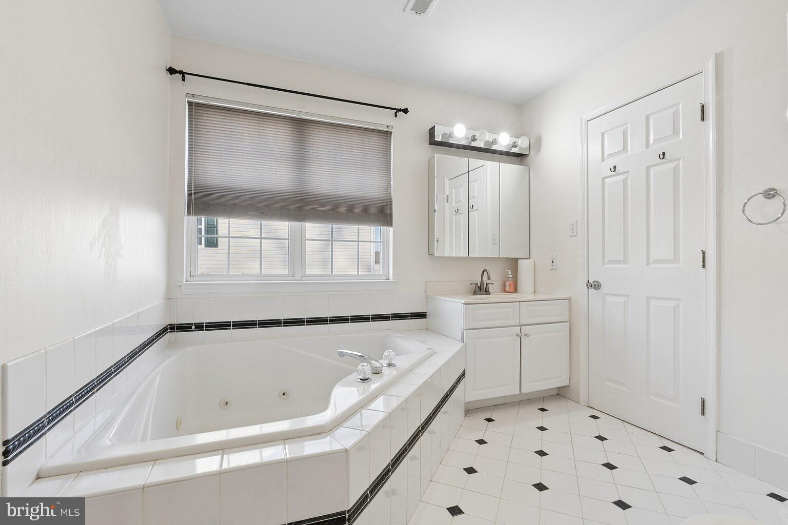 SPRING VALLEY WAY - Residential