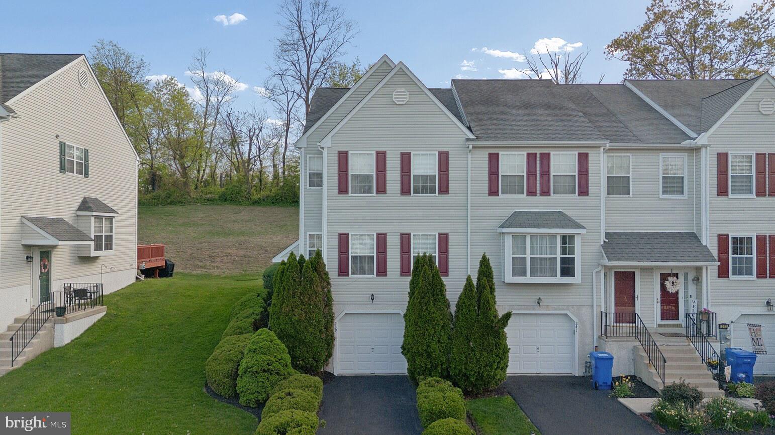 SPRING VALLEY WAY - Residential