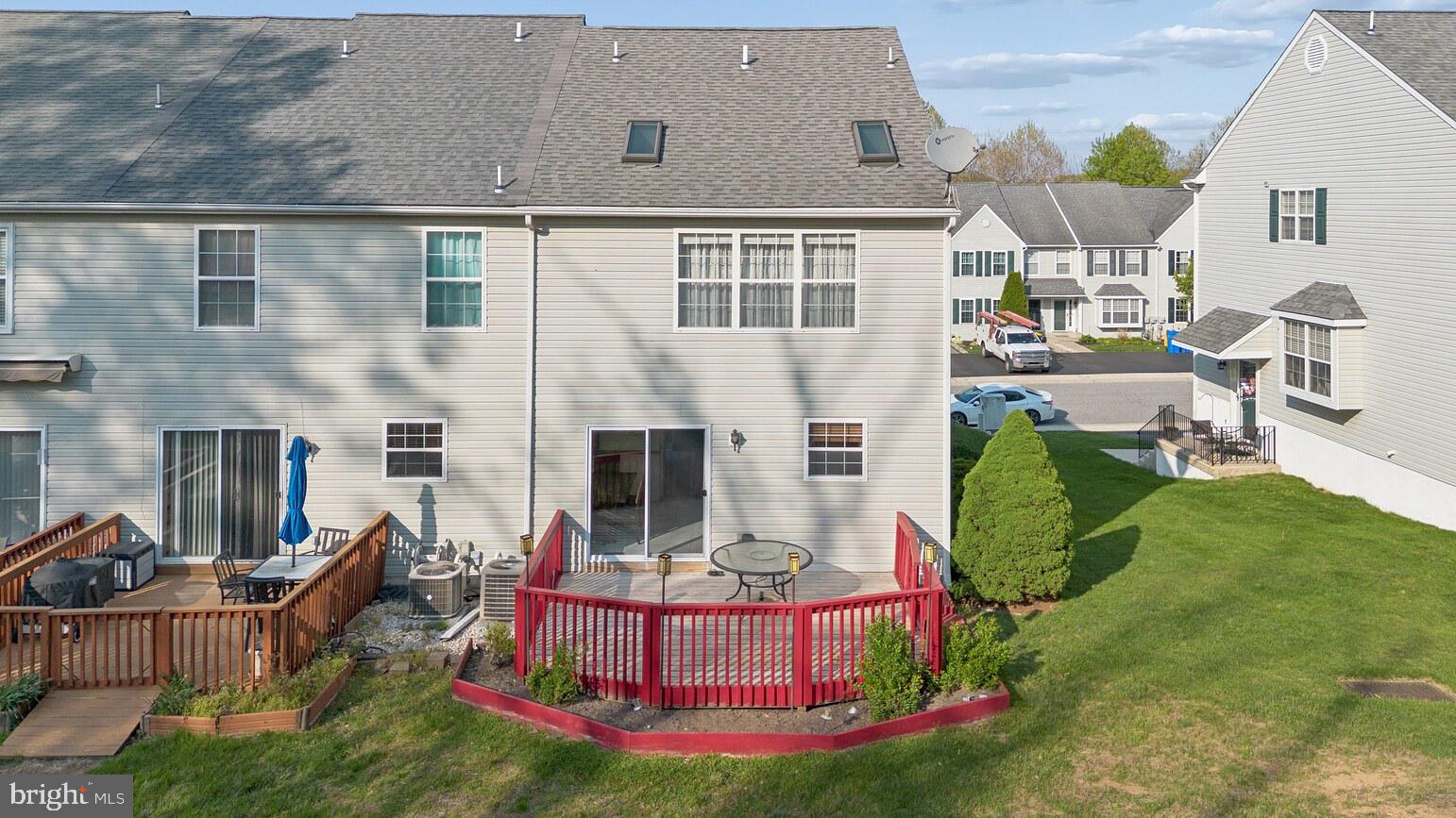 SPRING VALLEY WAY - Residential