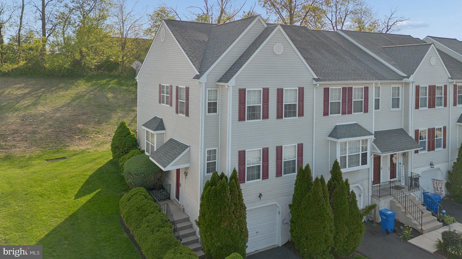 SPRING VALLEY WAY - Residential