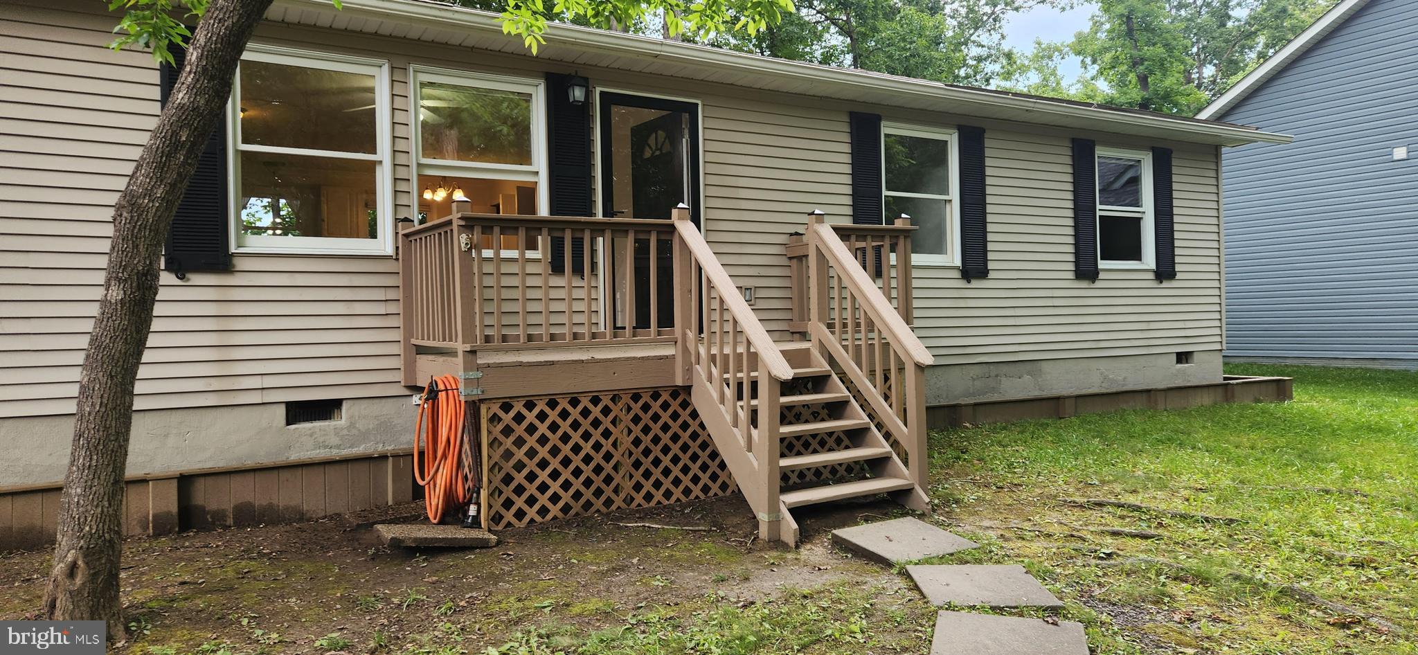 LAKE OF THE WOODS - Residential Lease