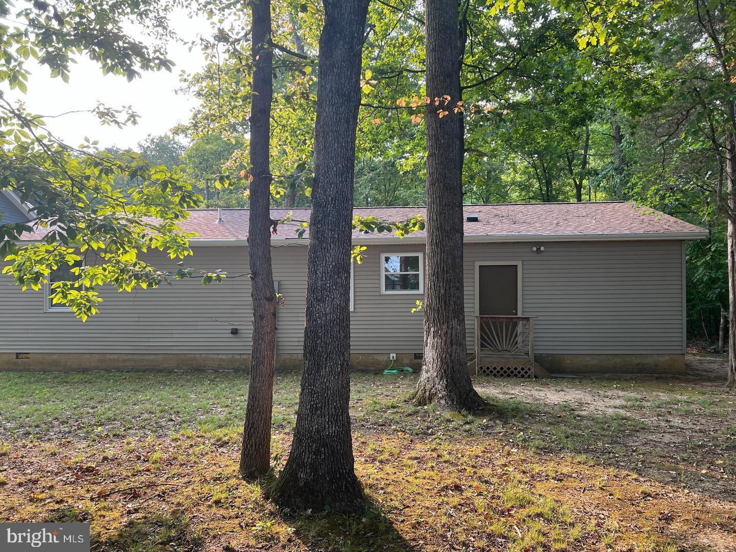 LAKE OF THE WOODS - Residential Lease