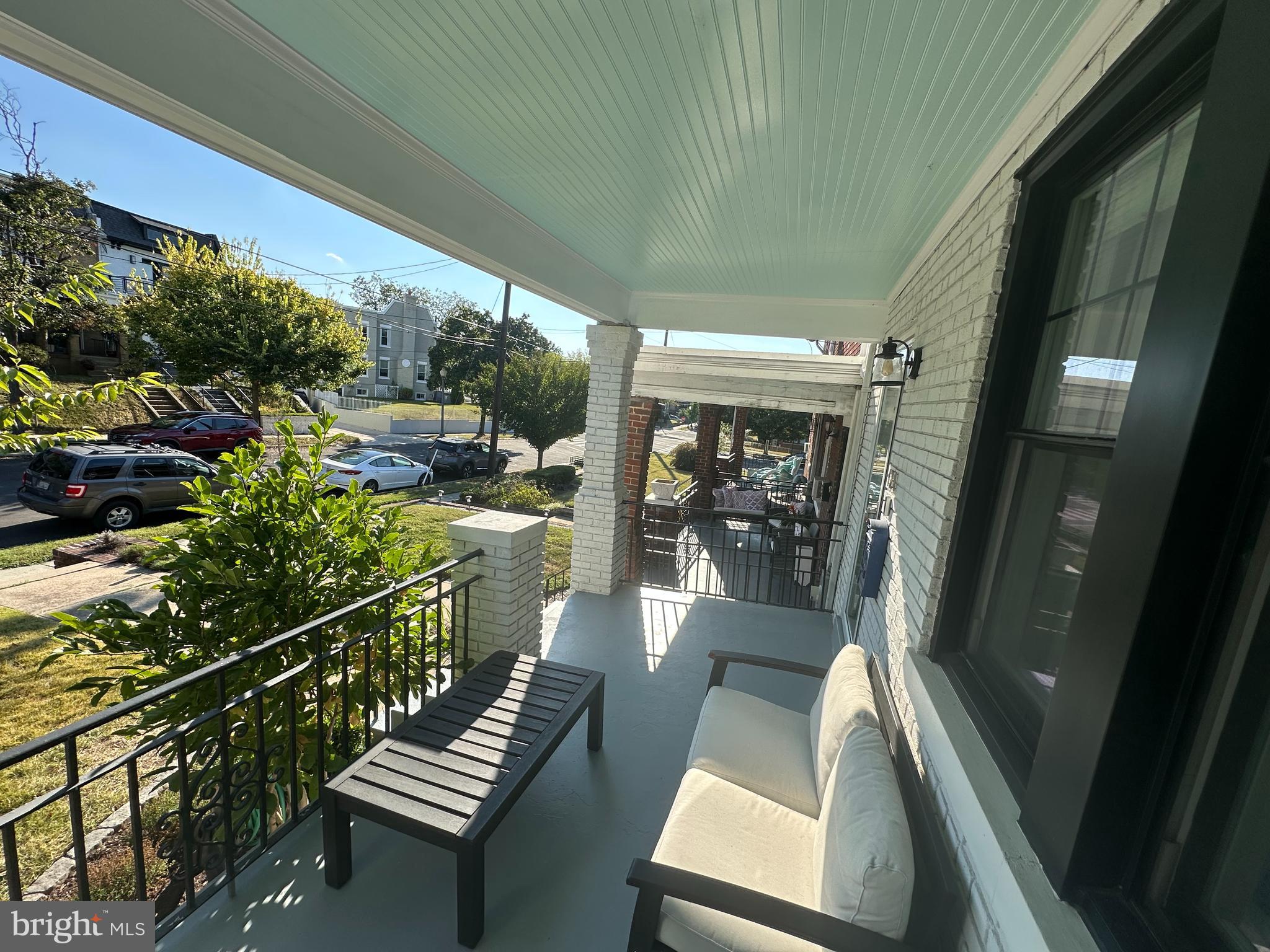 421 FARRAGUT STREET NW