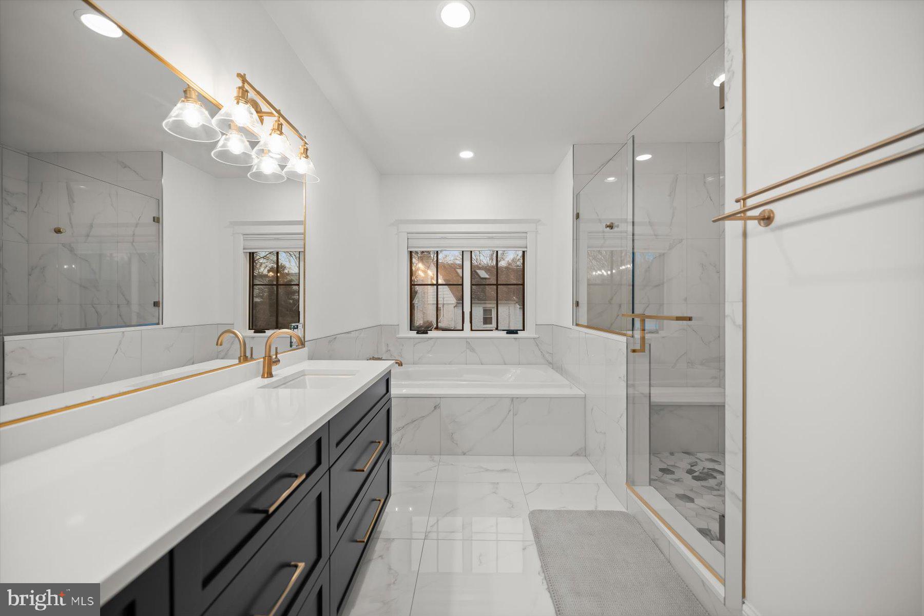 BRADLEY HILLS - Residential