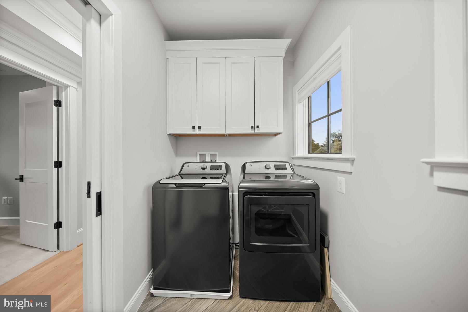 BRADLEY HILLS - Residential