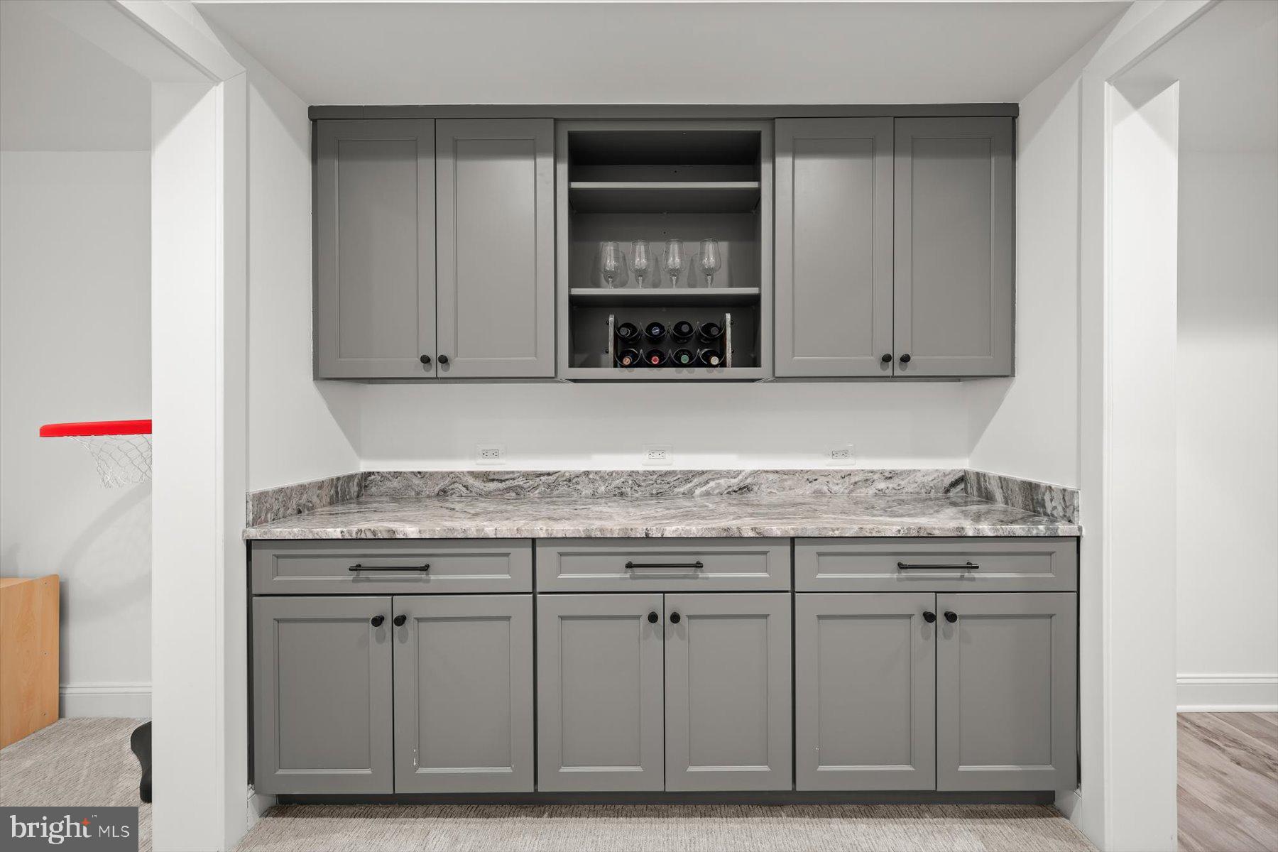 BRADLEY HILLS - Residential