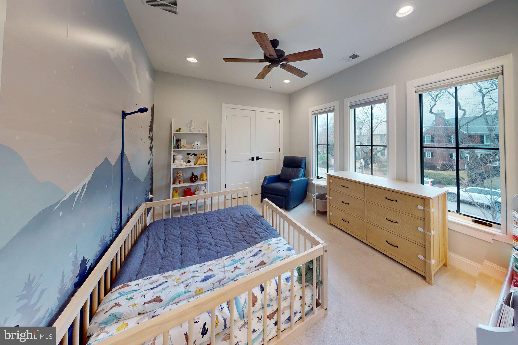 BRADLEY HILLS - Residential