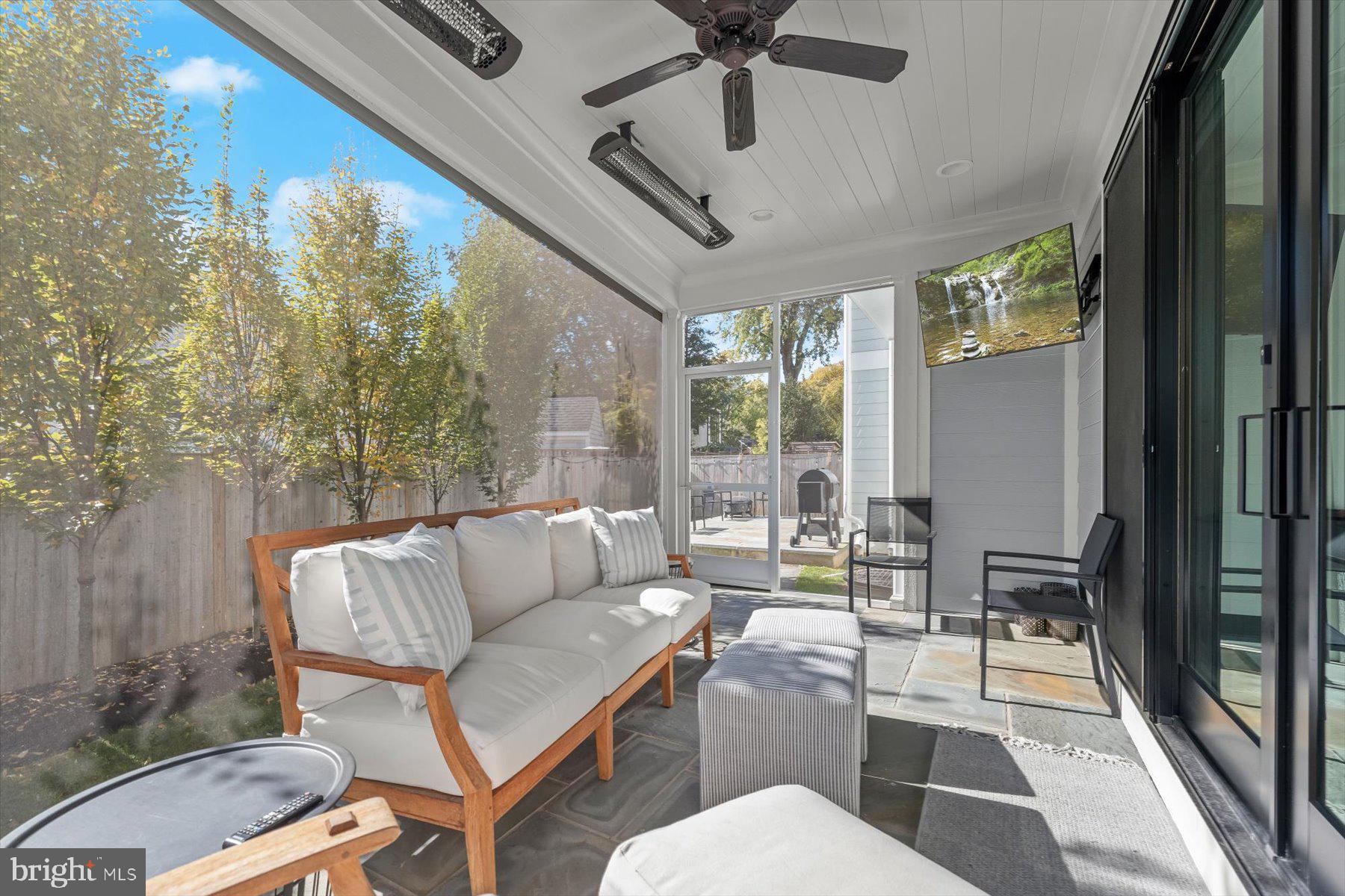 BRADLEY HILLS - Residential