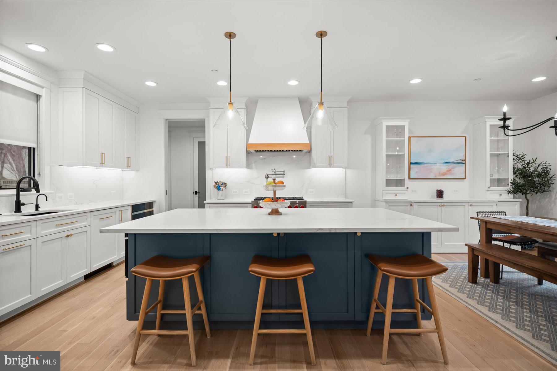 BRADLEY HILLS - Residential