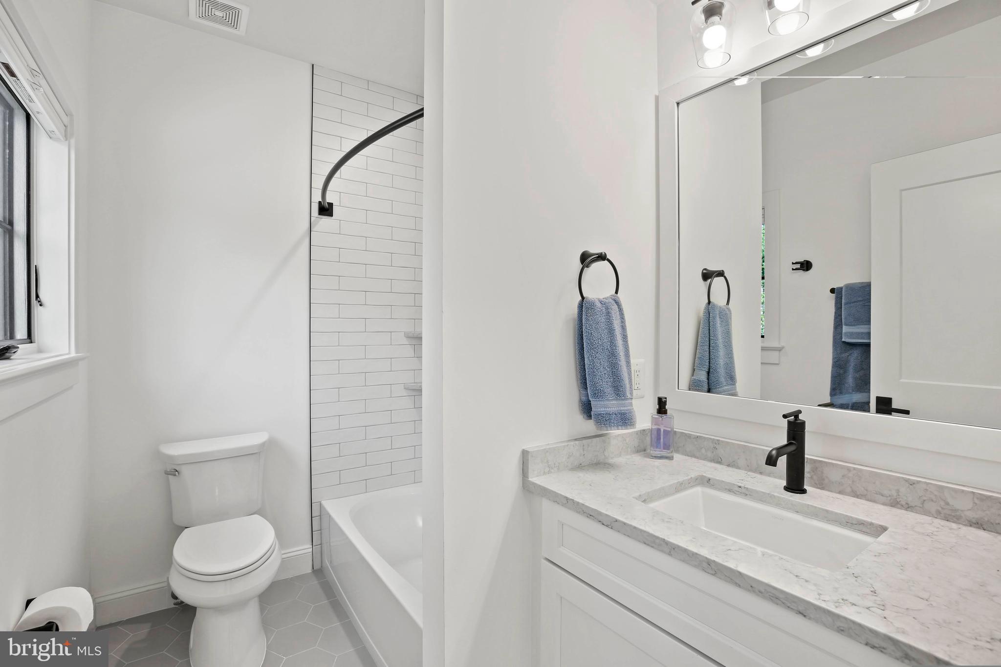 BRADLEY HILLS - Residential