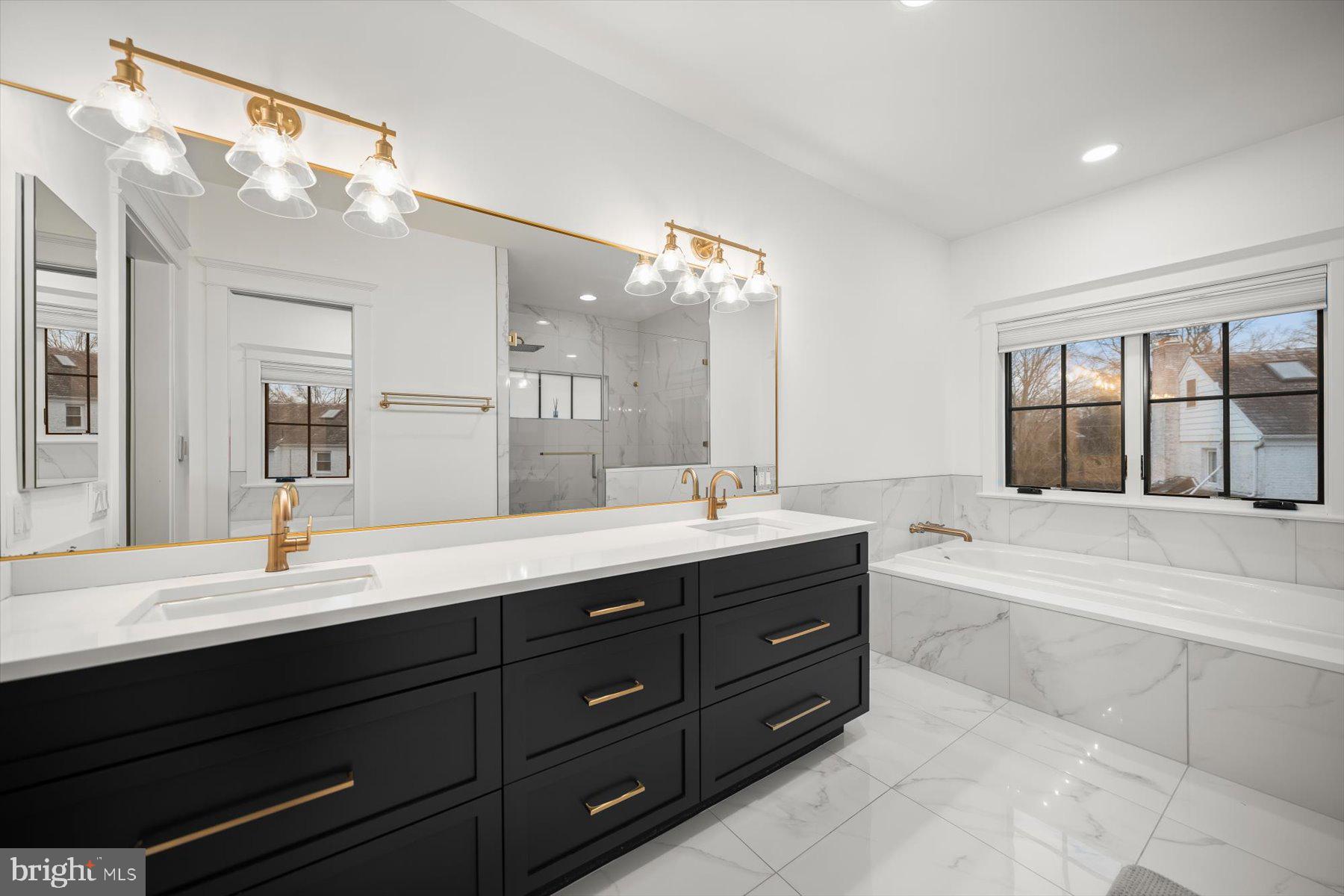 BRADLEY HILLS - Residential