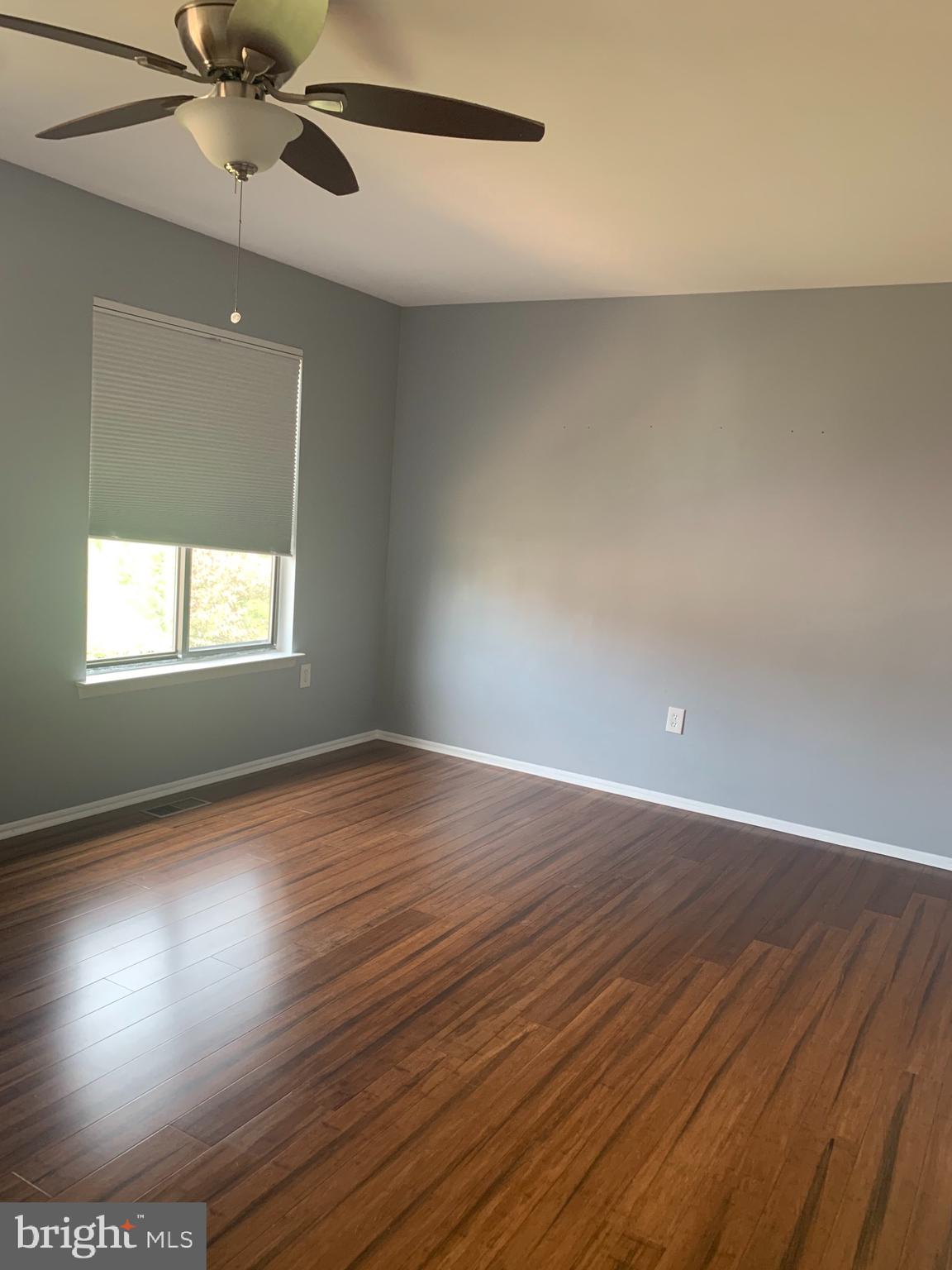 ABBOTT COMMONS - Residential Lease