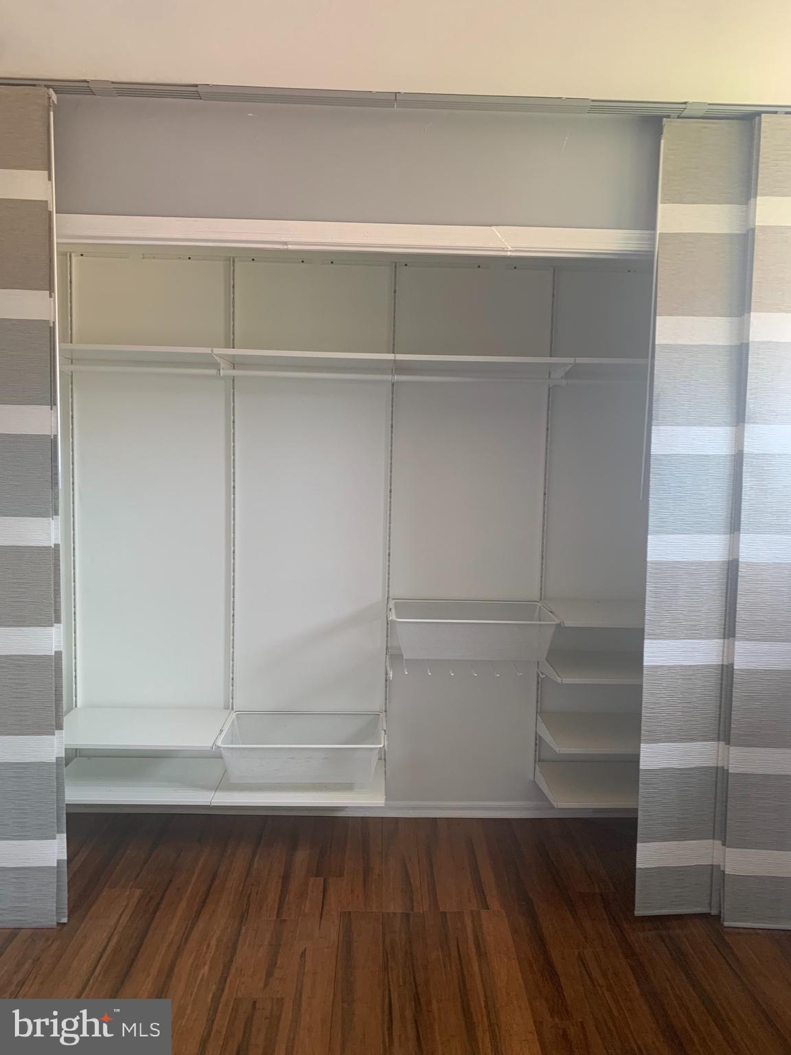 ABBOTT COMMONS - Residential Lease