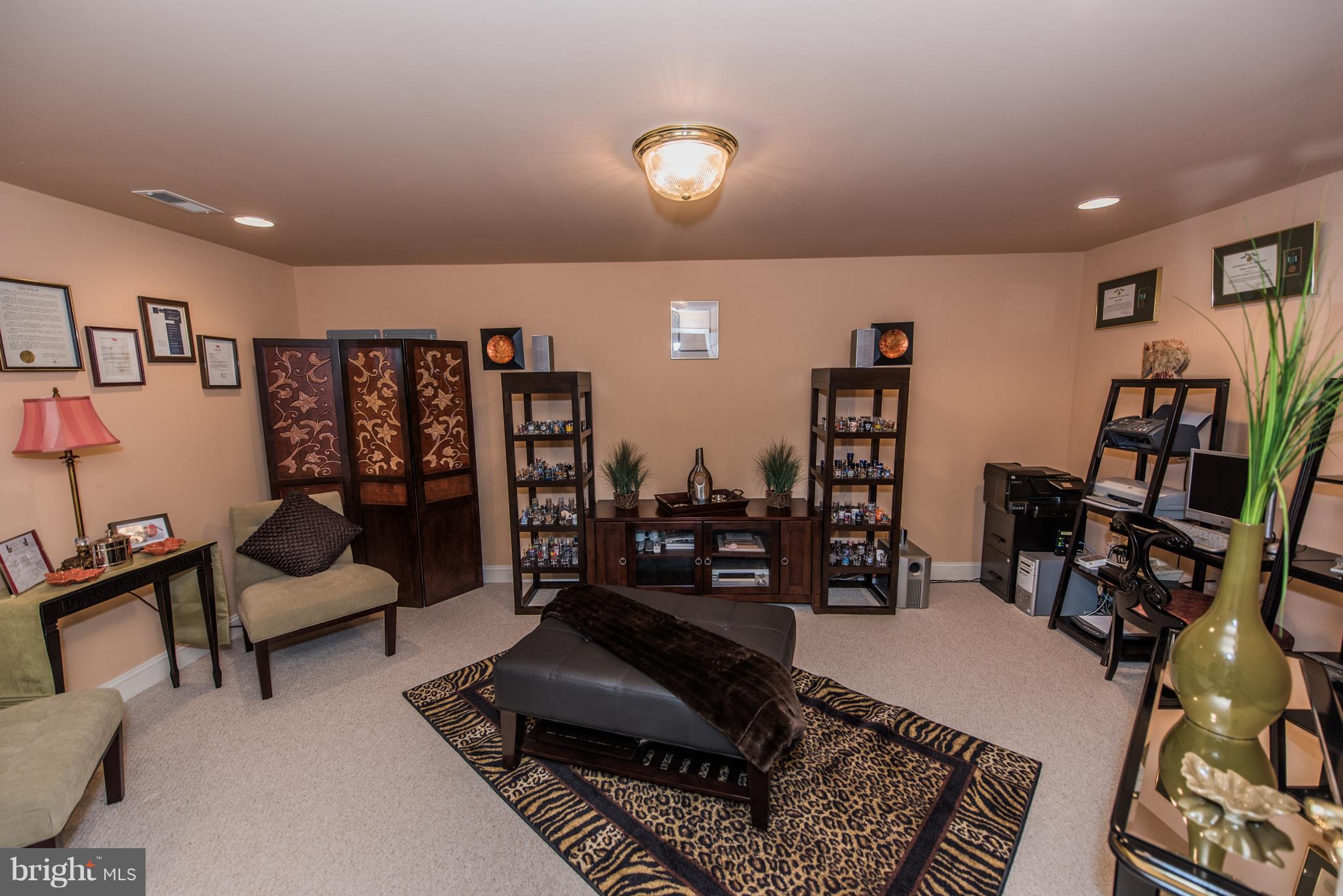 HAMMONDS MILL - Residential