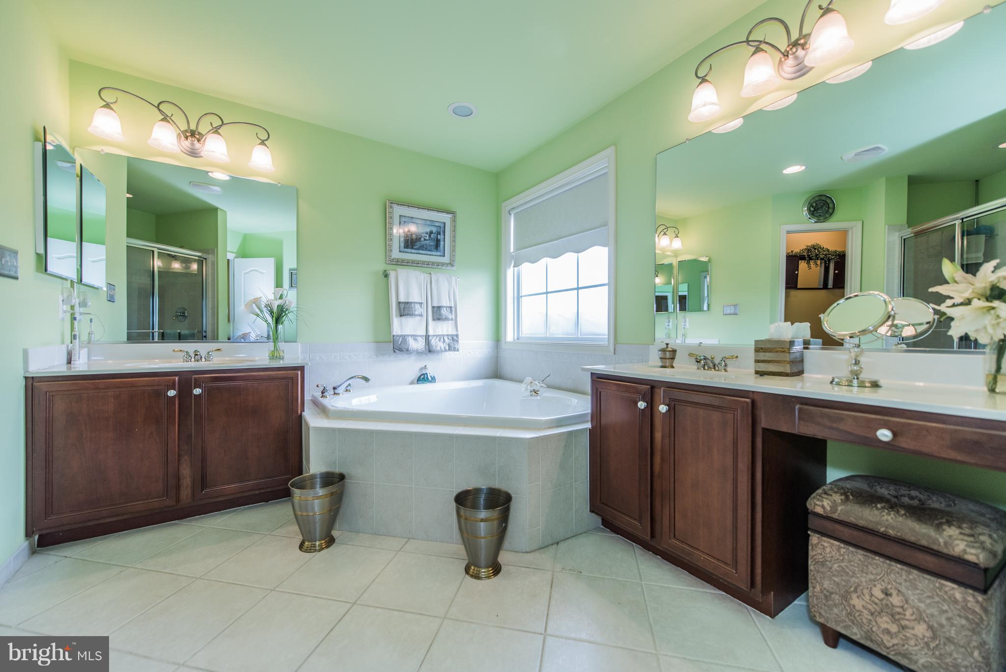 HAMMONDS MILL - Residential