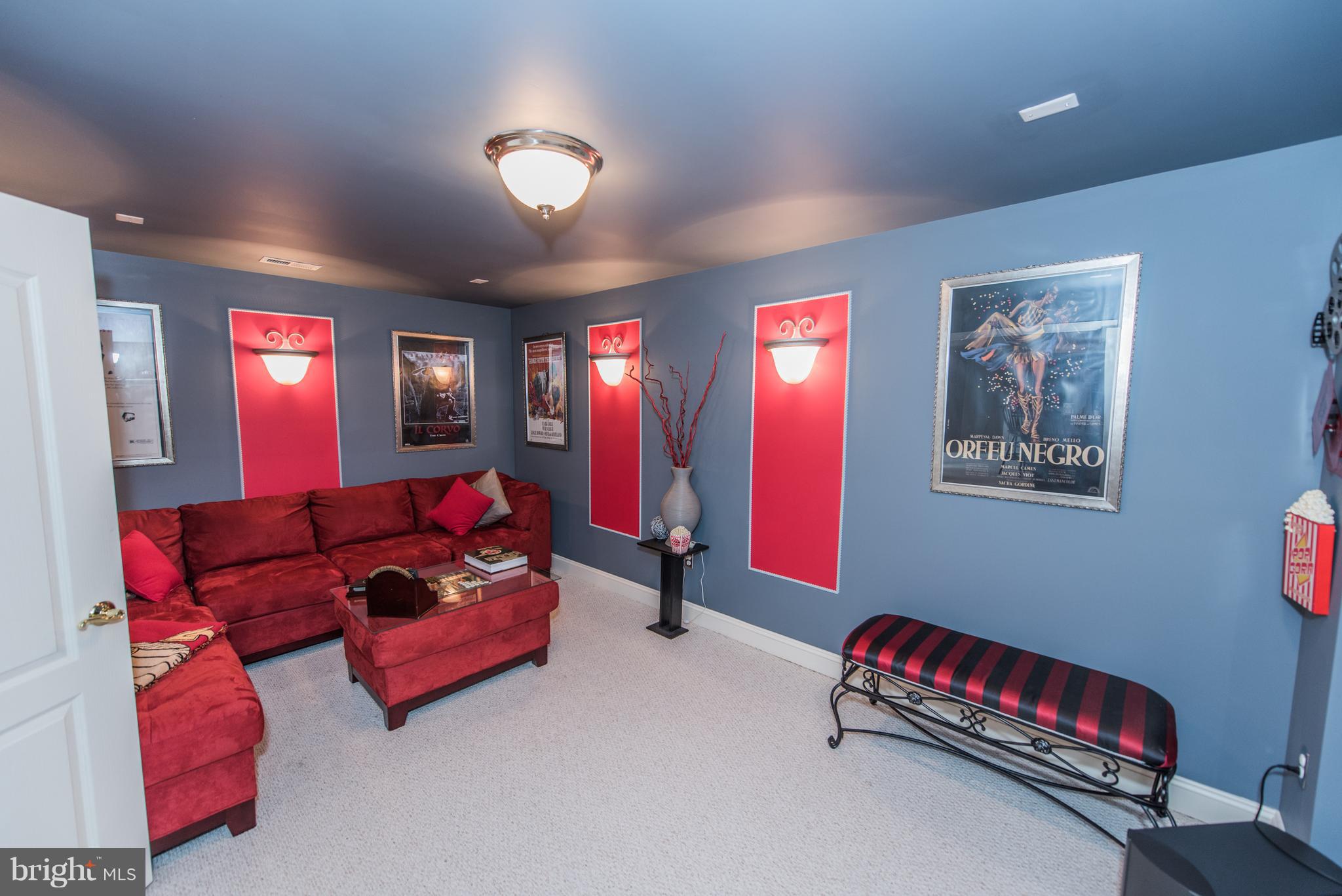 HAMMONDS MILL - Residential